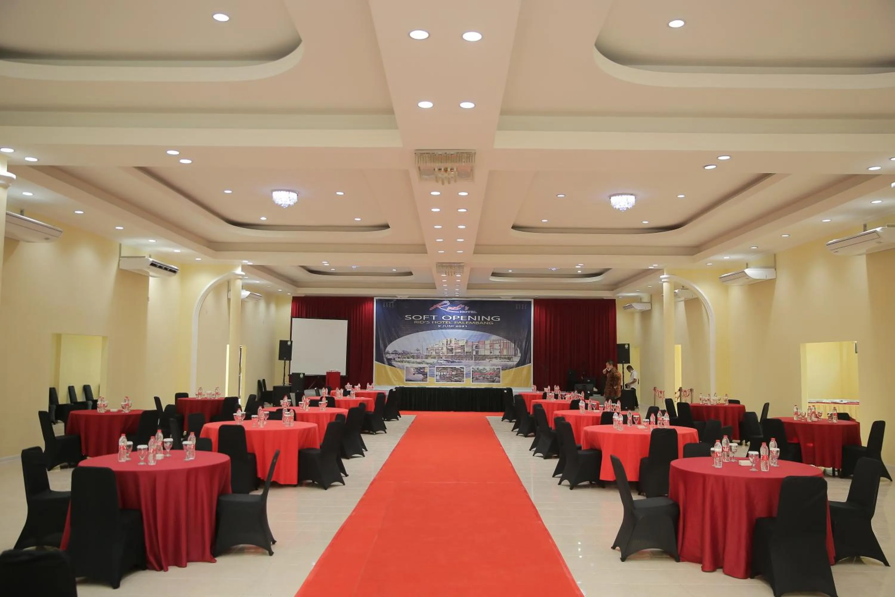 Business facilities in Rid's Hotel Palembang