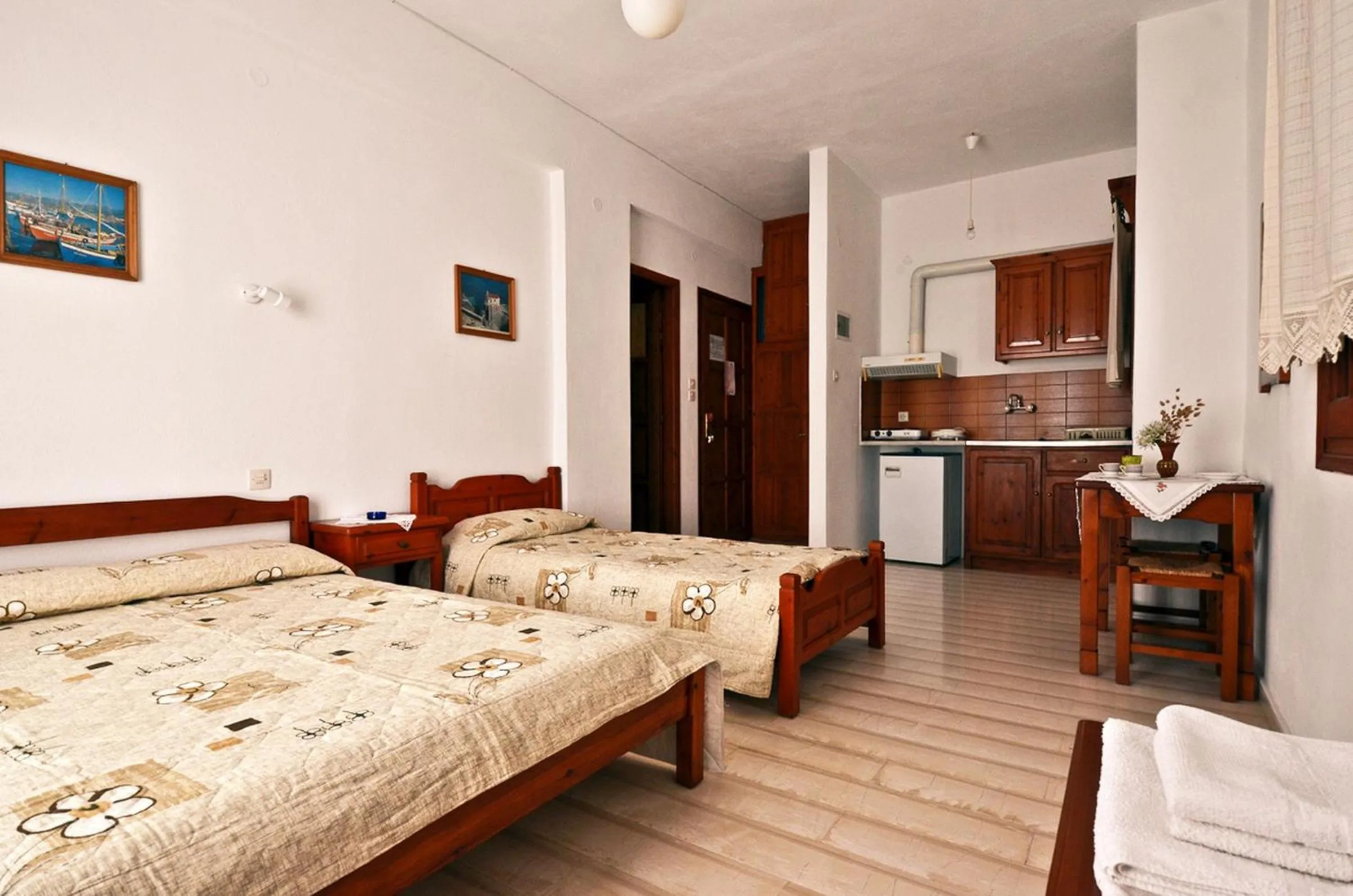 Photo of the whole room, Bed in Alexios Studios