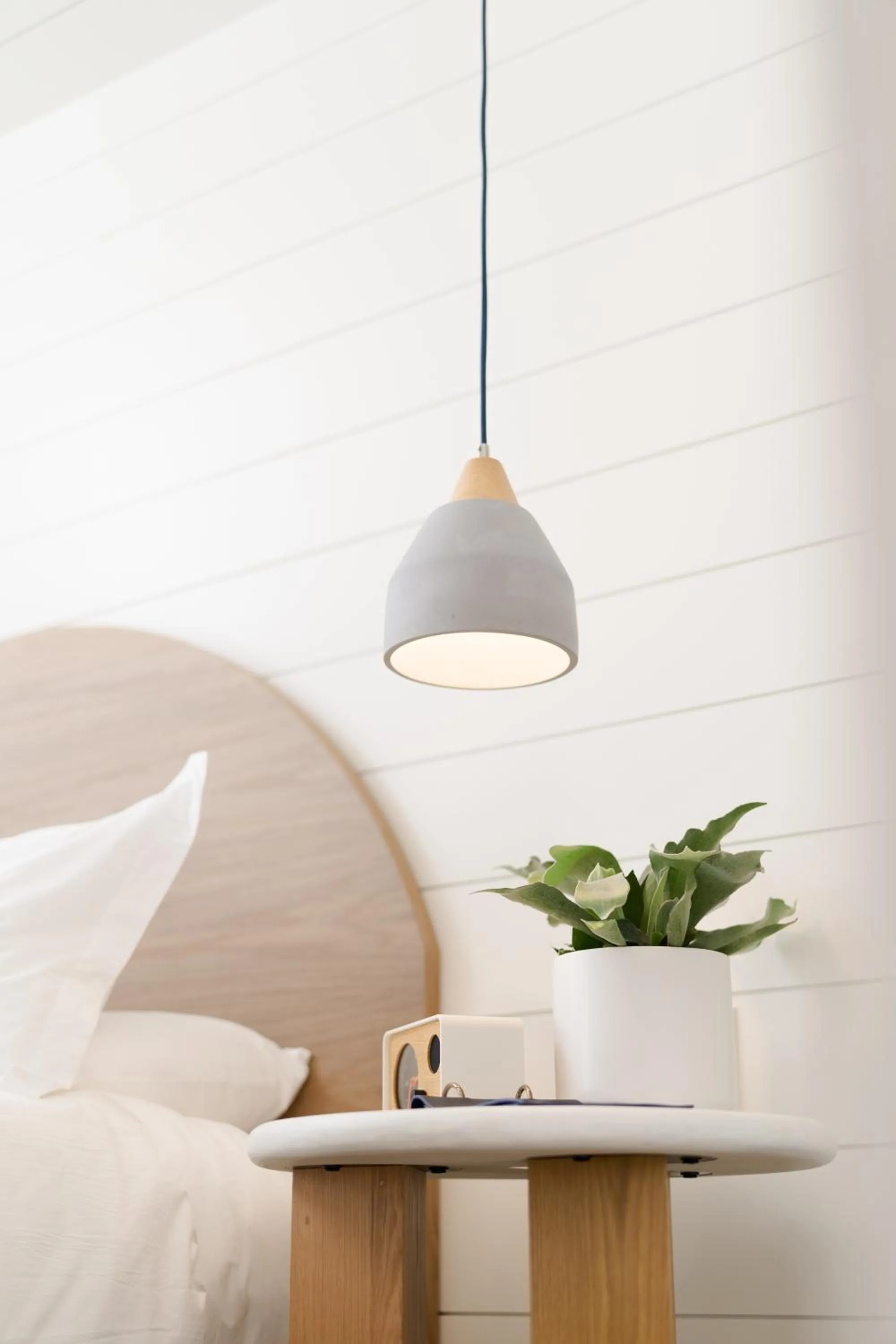 Bed in The Pacific Motel