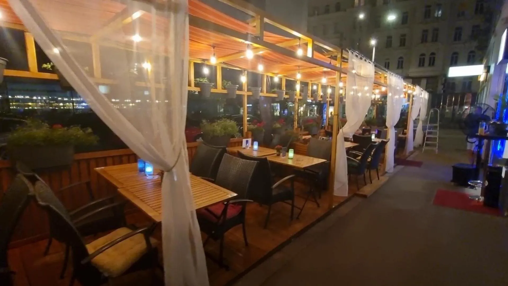 Restaurant/places to eat in Urban Serviced Apartments