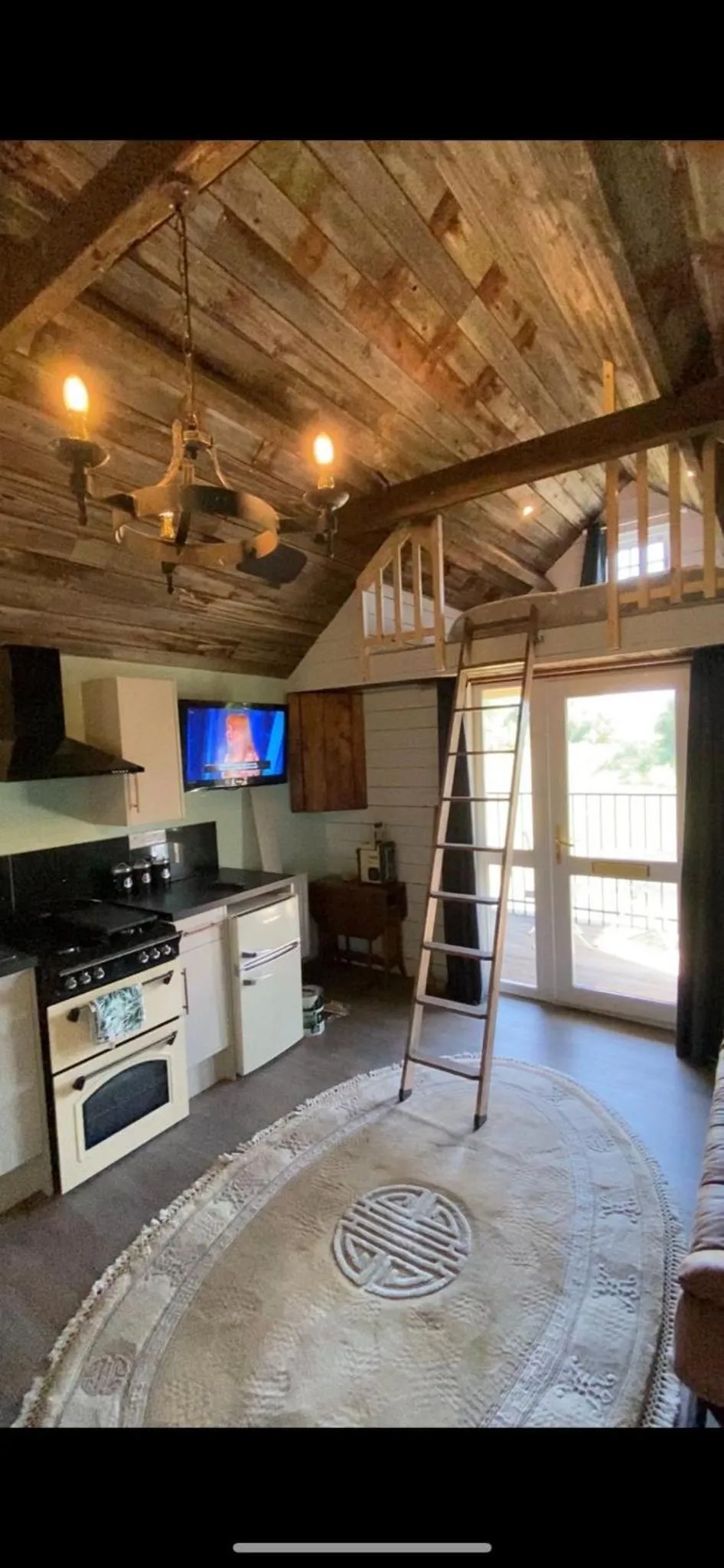 Kitchen or kitchenette in Lake View Lodges The Kentwell