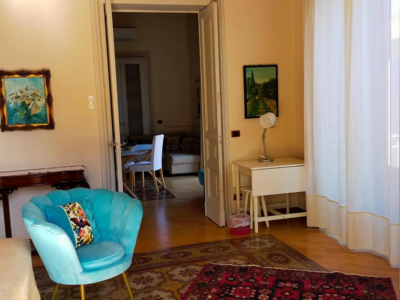 Living room in Crociferi B&B