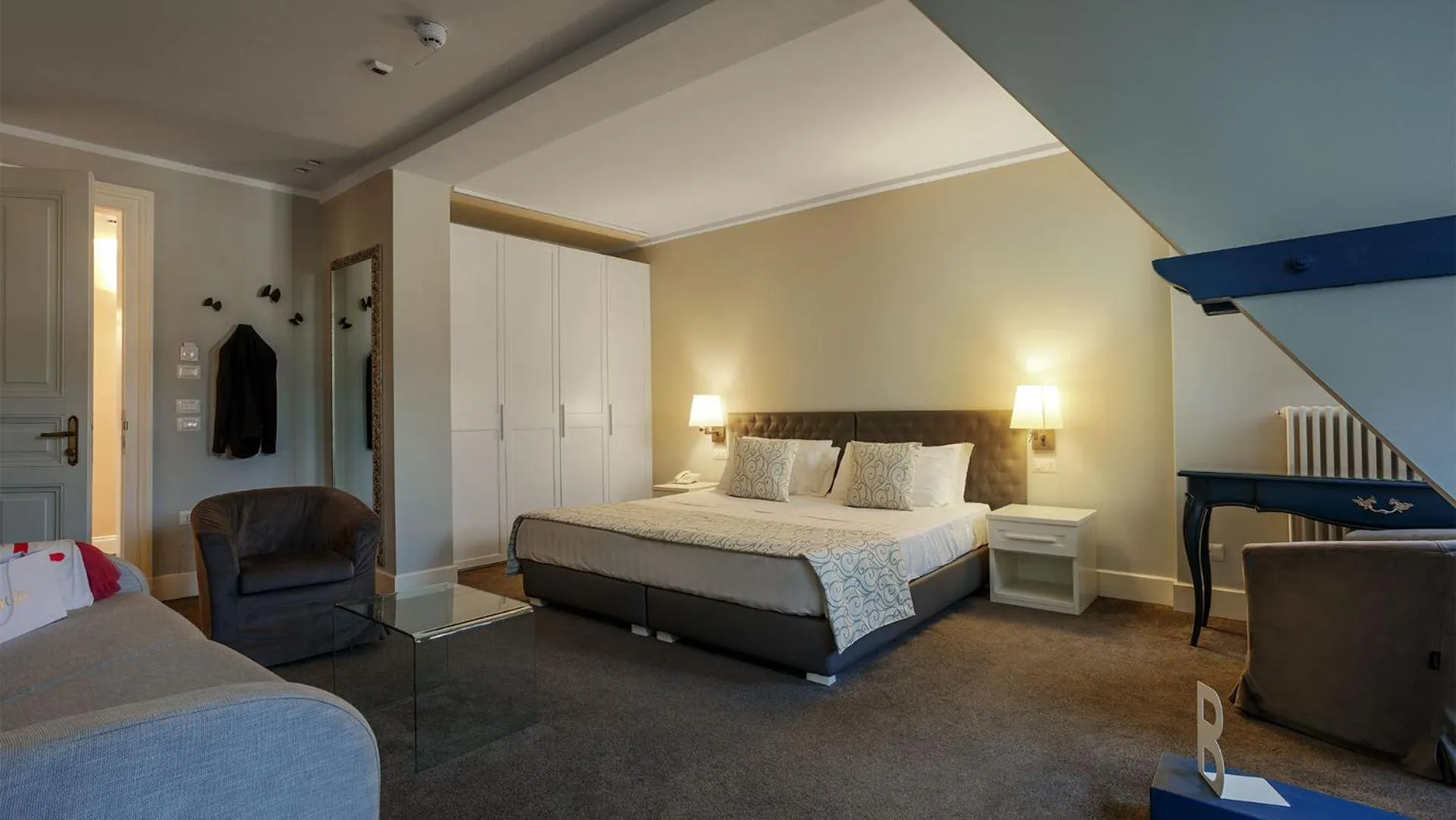 Bed in Camin Hotel Luino