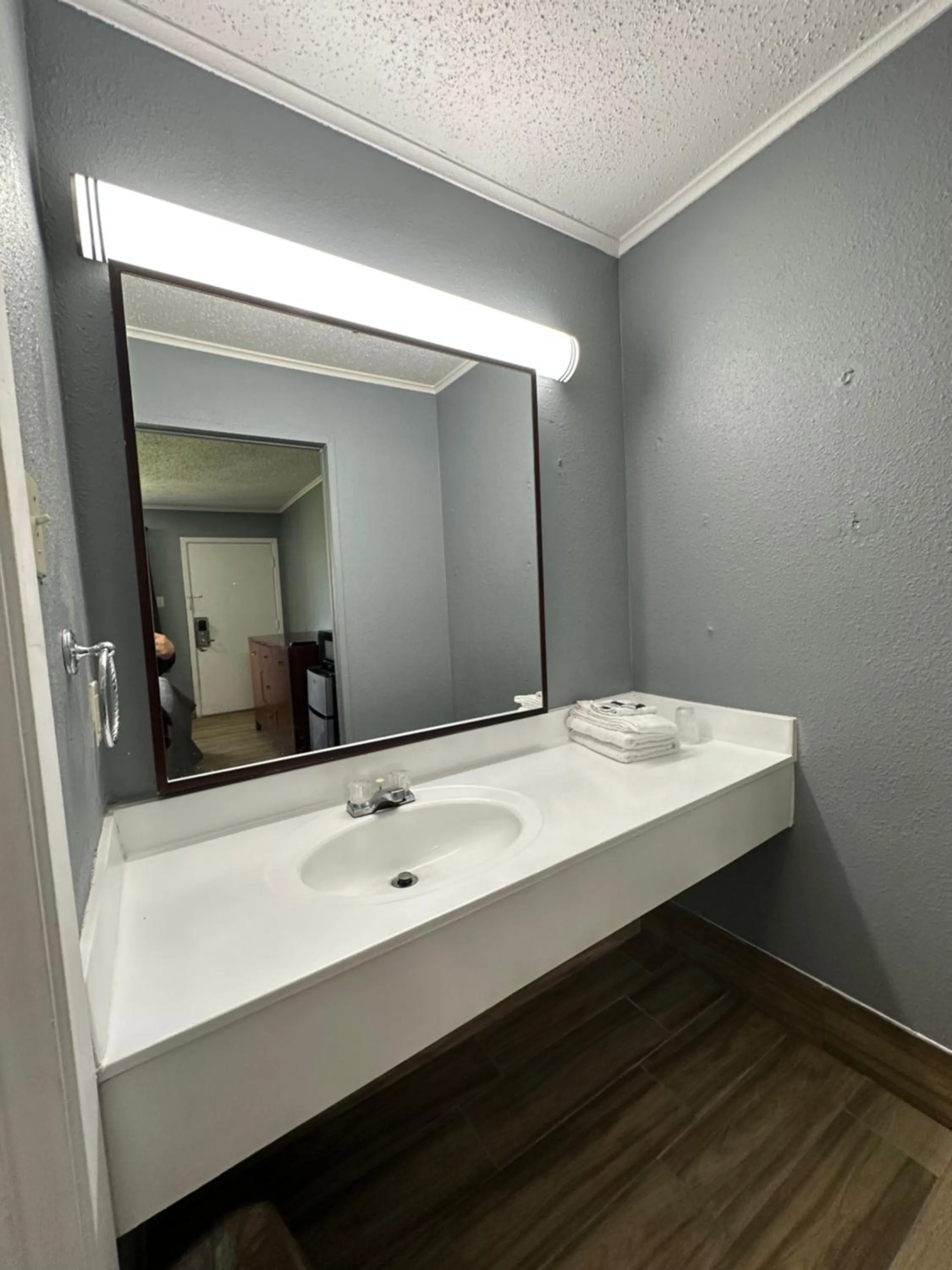 Bathroom in Studio Suites