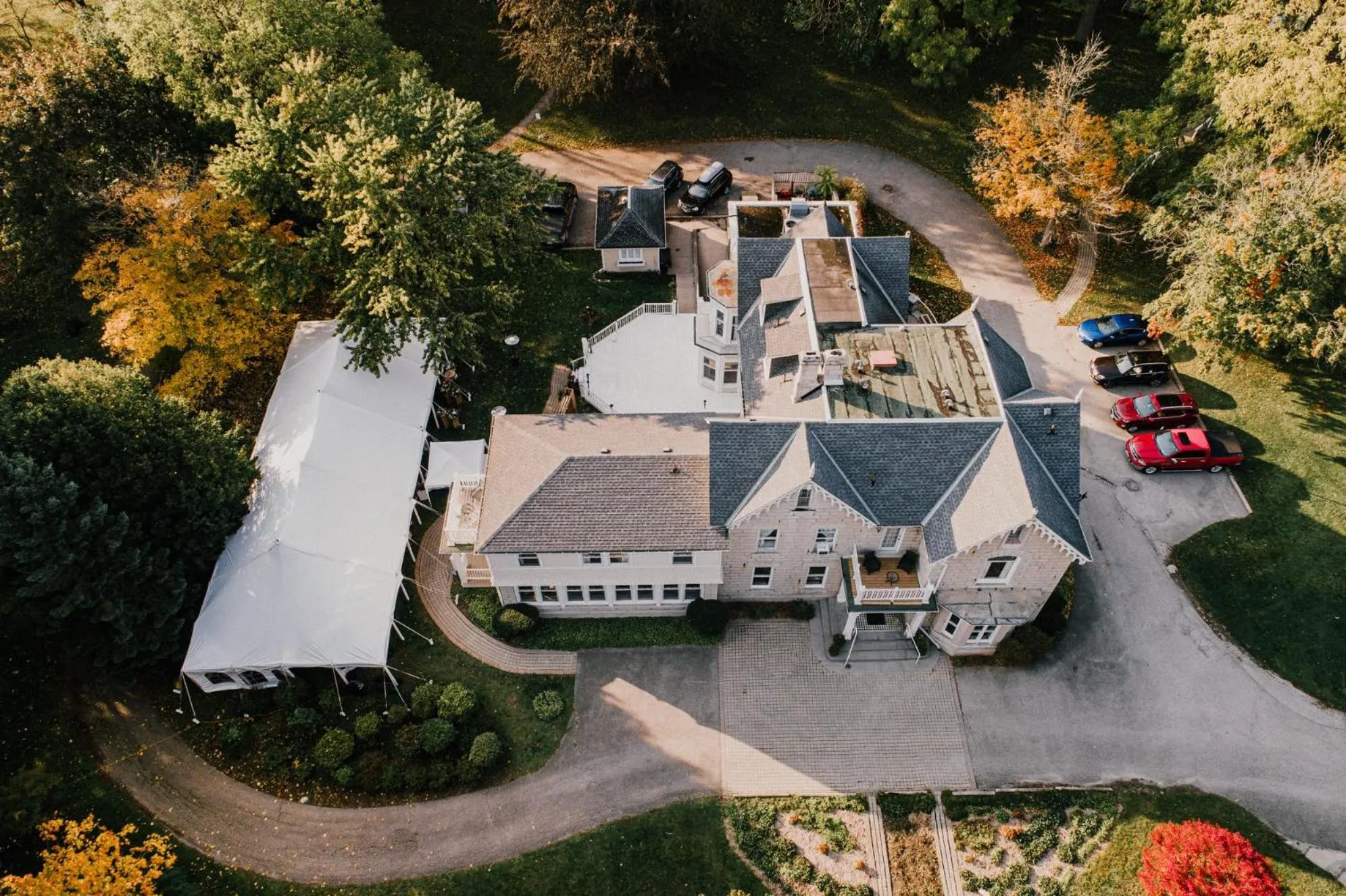 Property building in Westover Inn