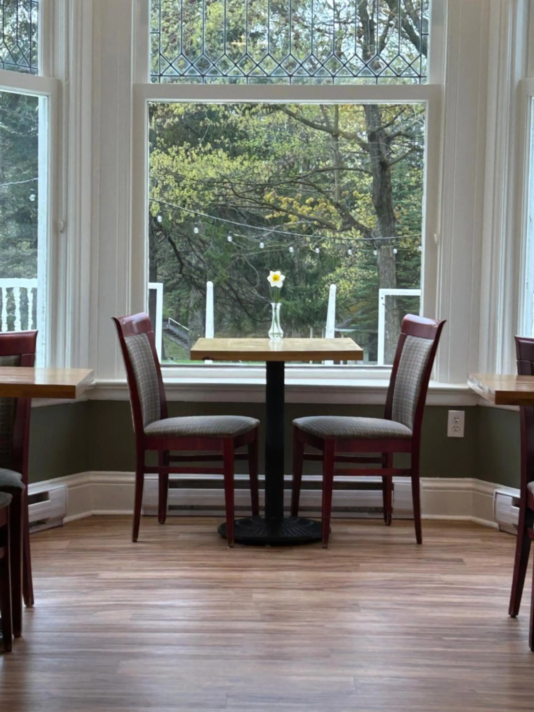 Dining area in Westover Inn