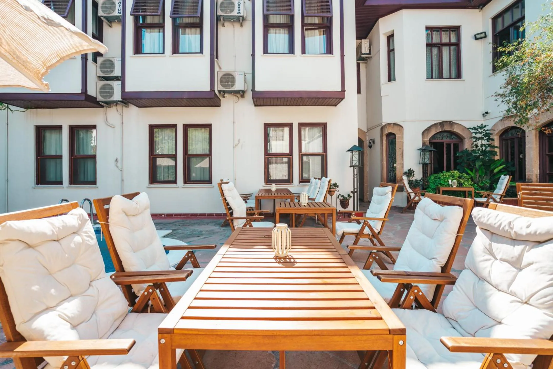 Garden in Aspen Hotel Kaleiçi