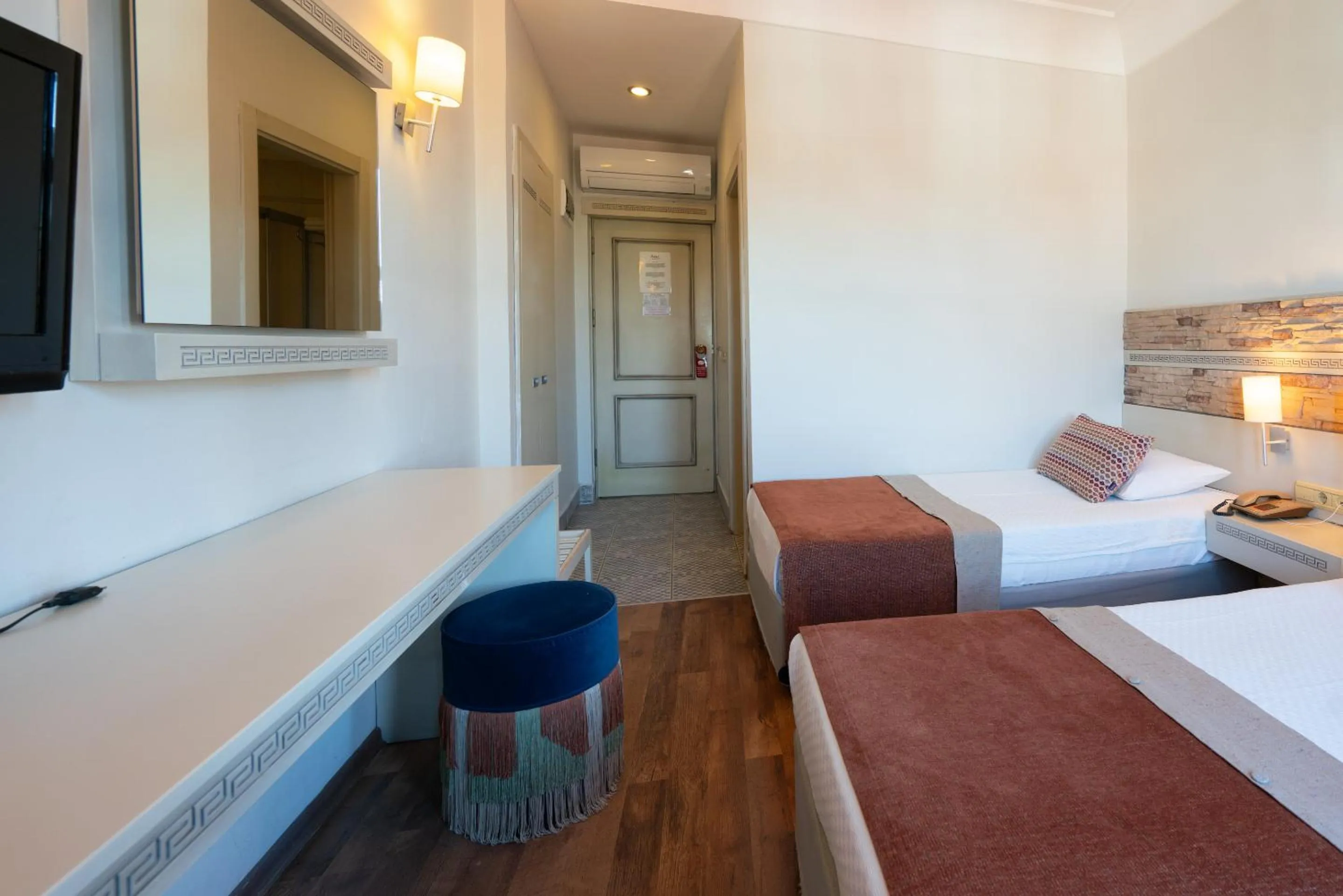 Photo of the whole room, Bed in Aspen Hotel Kaleiçi