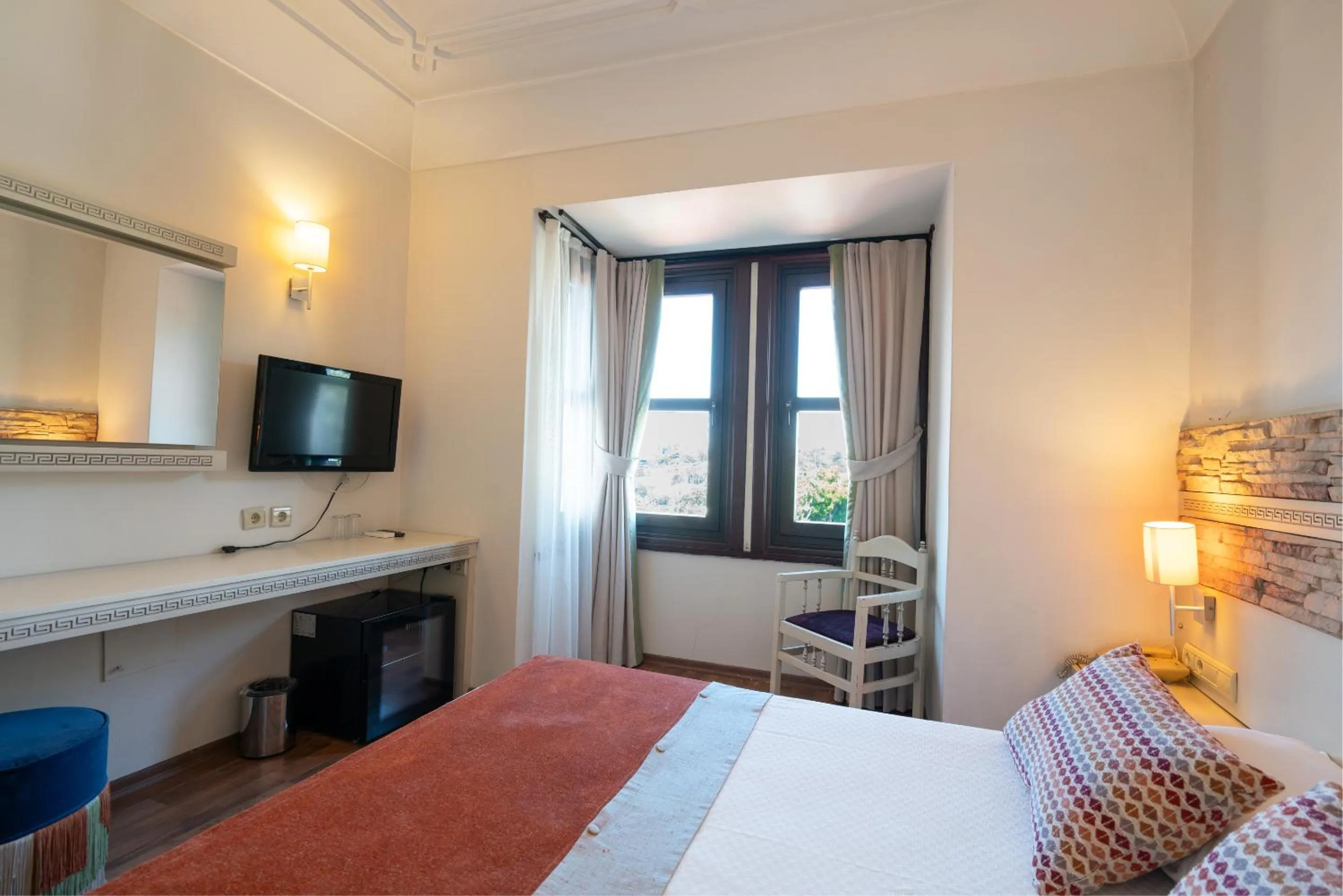 Bedroom, Bed in Aspen Hotel Kaleiçi