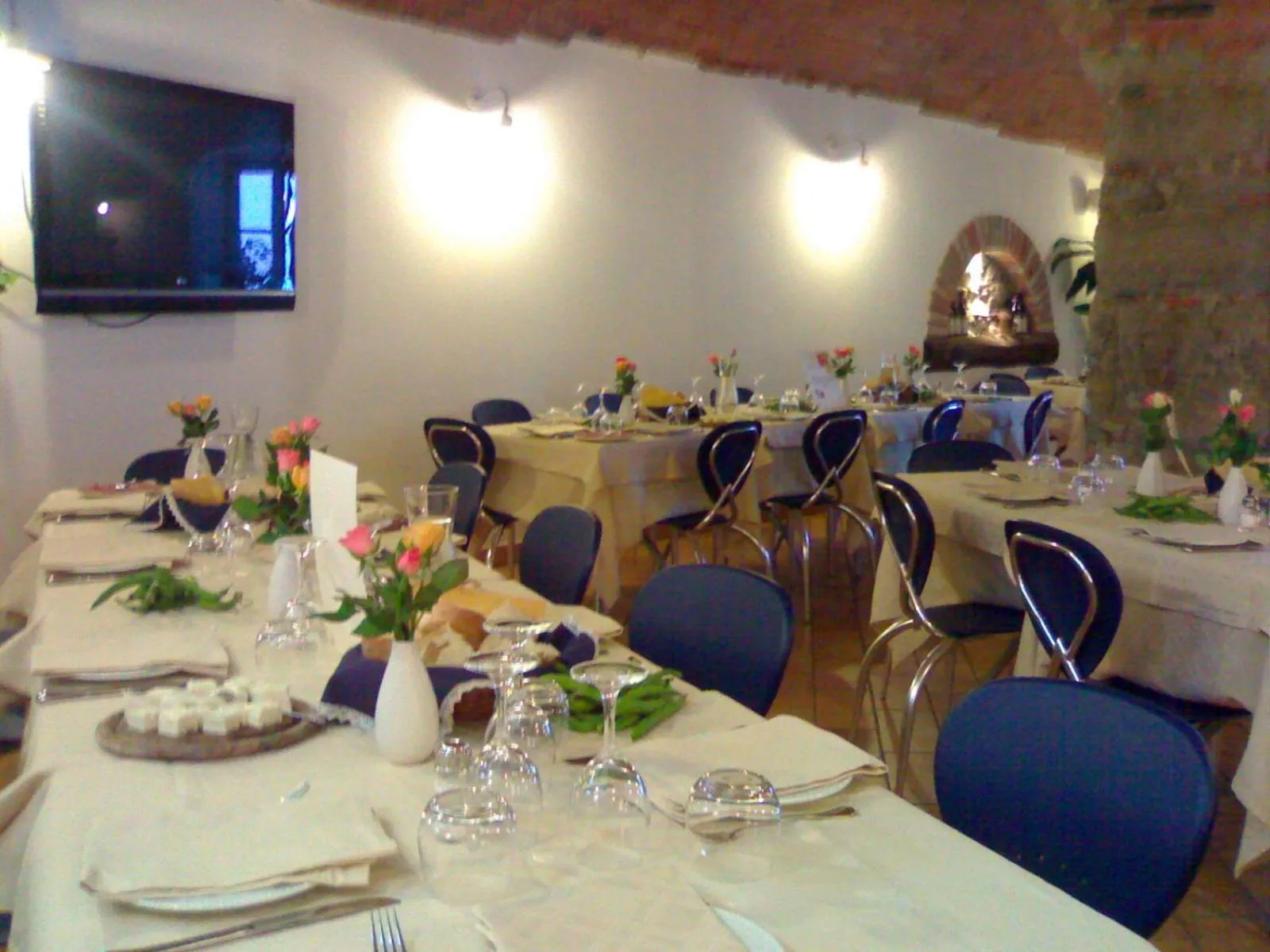 Restaurant/places to eat in Il Portico