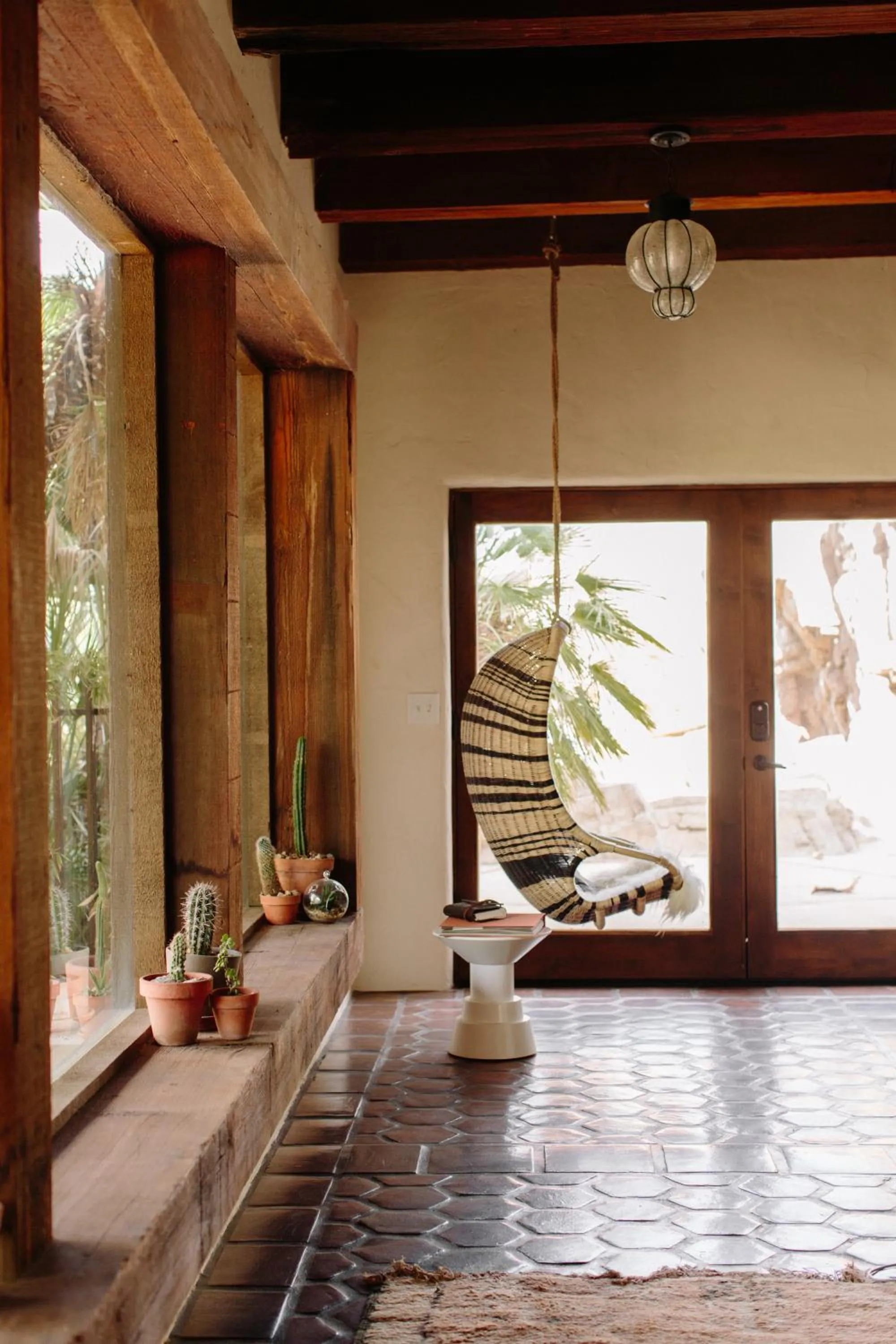 Communal lounge/ TV room in The JTH Tucson