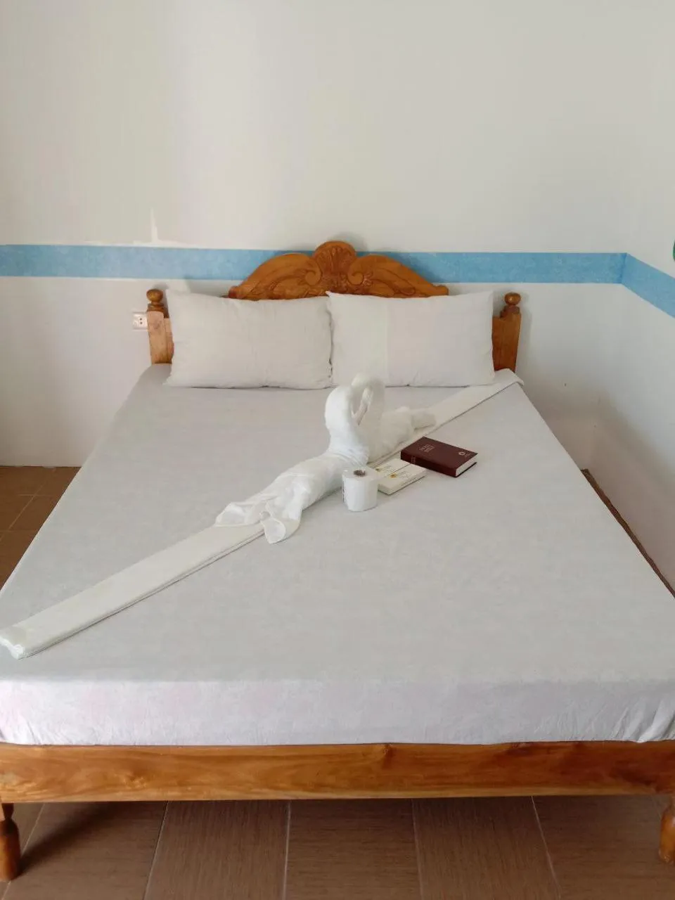 Bed in RedDoorz @ Isla Virginia Beach Resort Aurora Baler