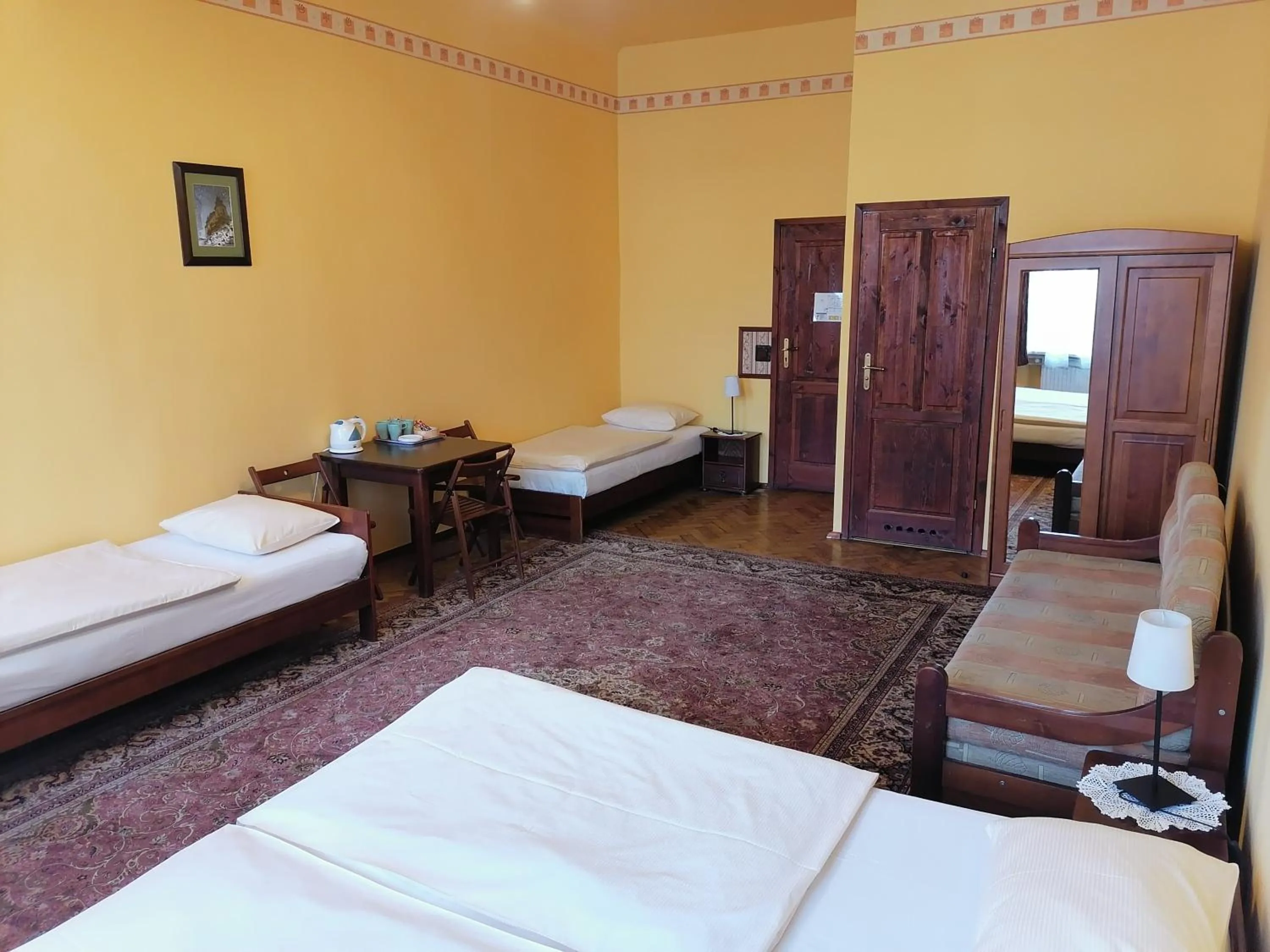 Photo of the whole room, Bed in Globtroter Guest House