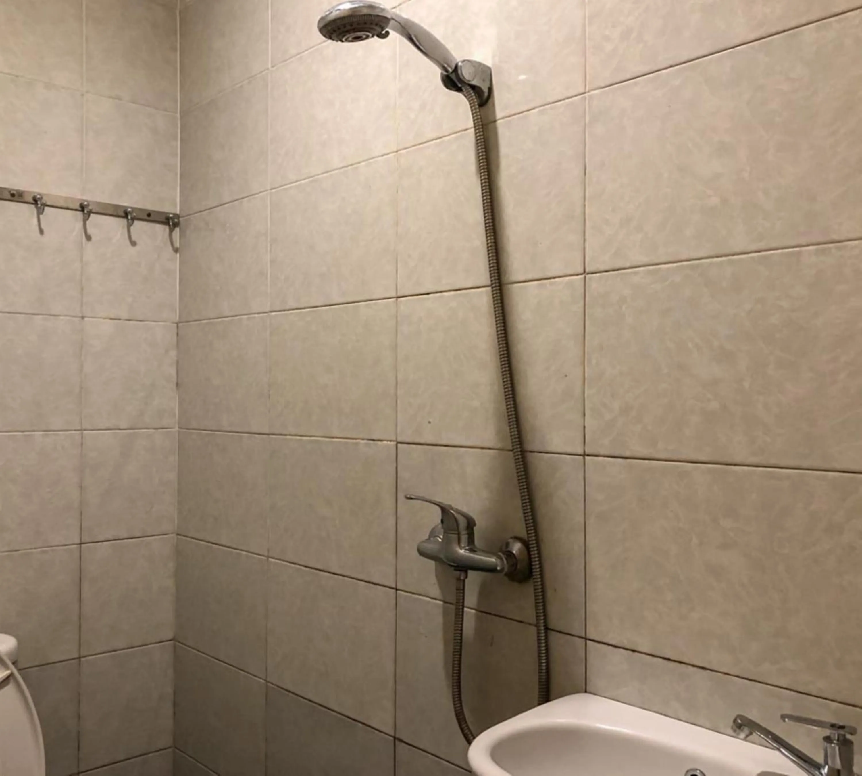 Shower in Hotel D'Mario Palopo