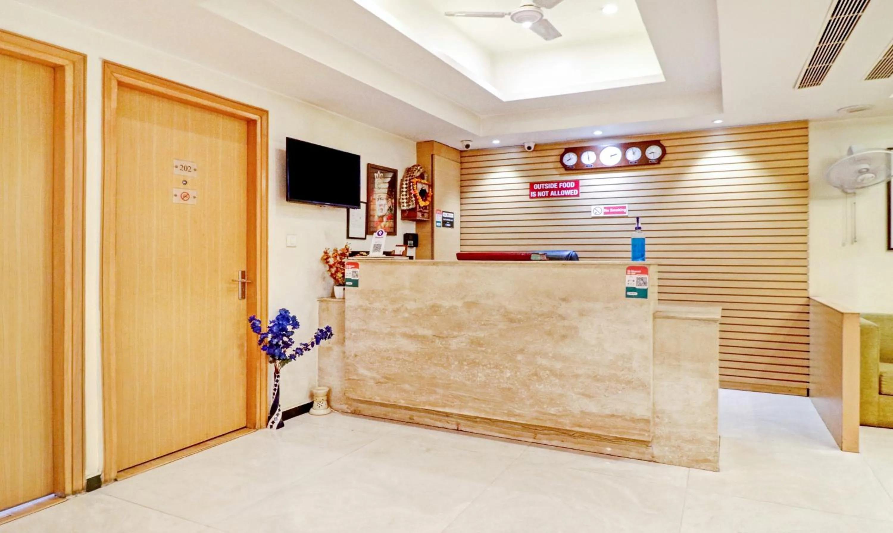 Lobby or reception in Treebo Galaxy Rooms