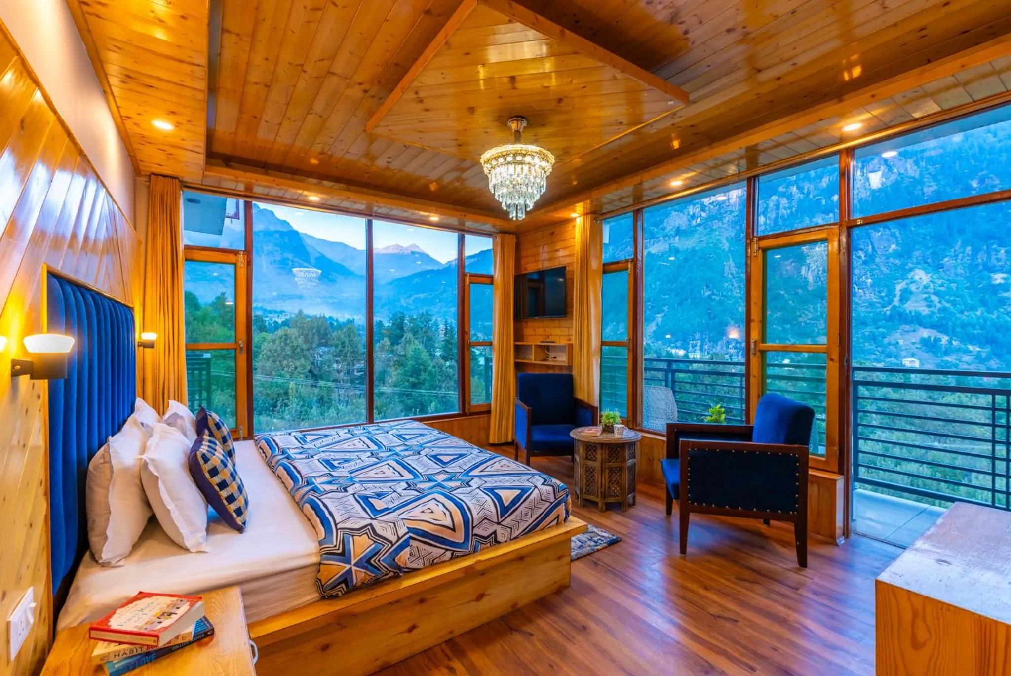 Natural landscape, Bed in The 14 Gables, A Boutique Stay, Manali - Pet Friendly Hotel - Crown Palace
