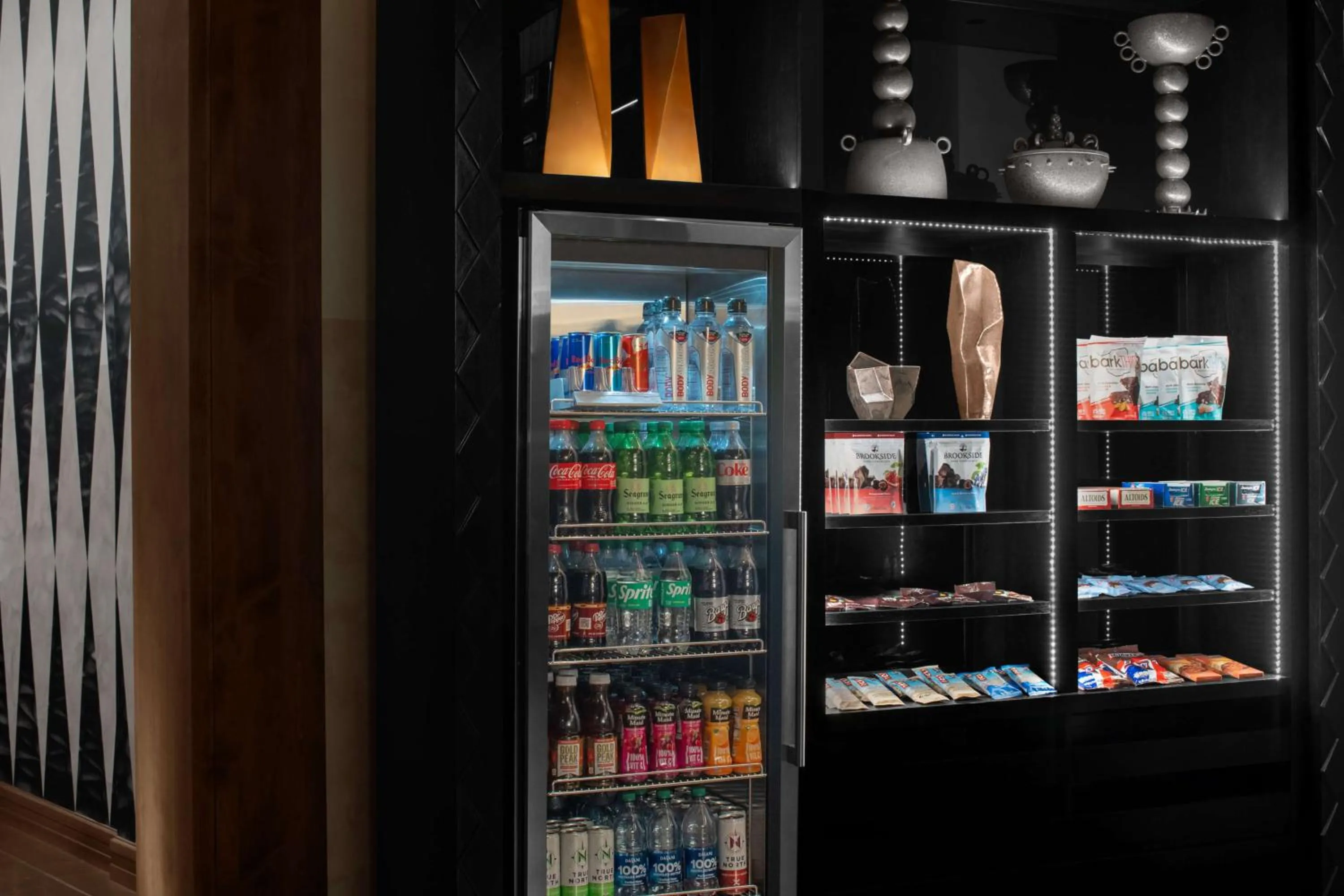 Restaurant/places to eat in Hotel Fraye Nashville, Curio Collection By Hilton