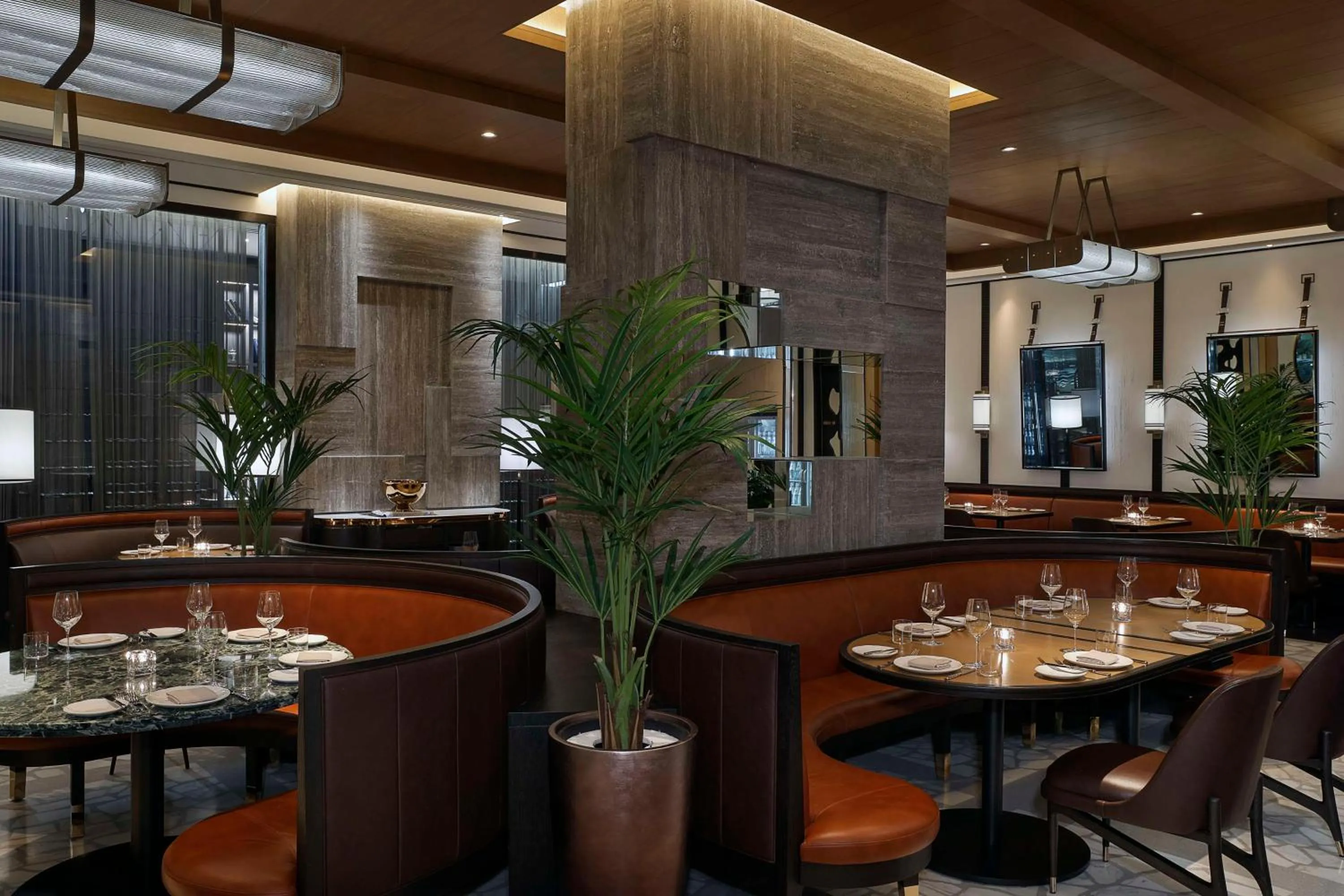 Restaurant/places to eat in Waldorf Astoria Doha Lusail