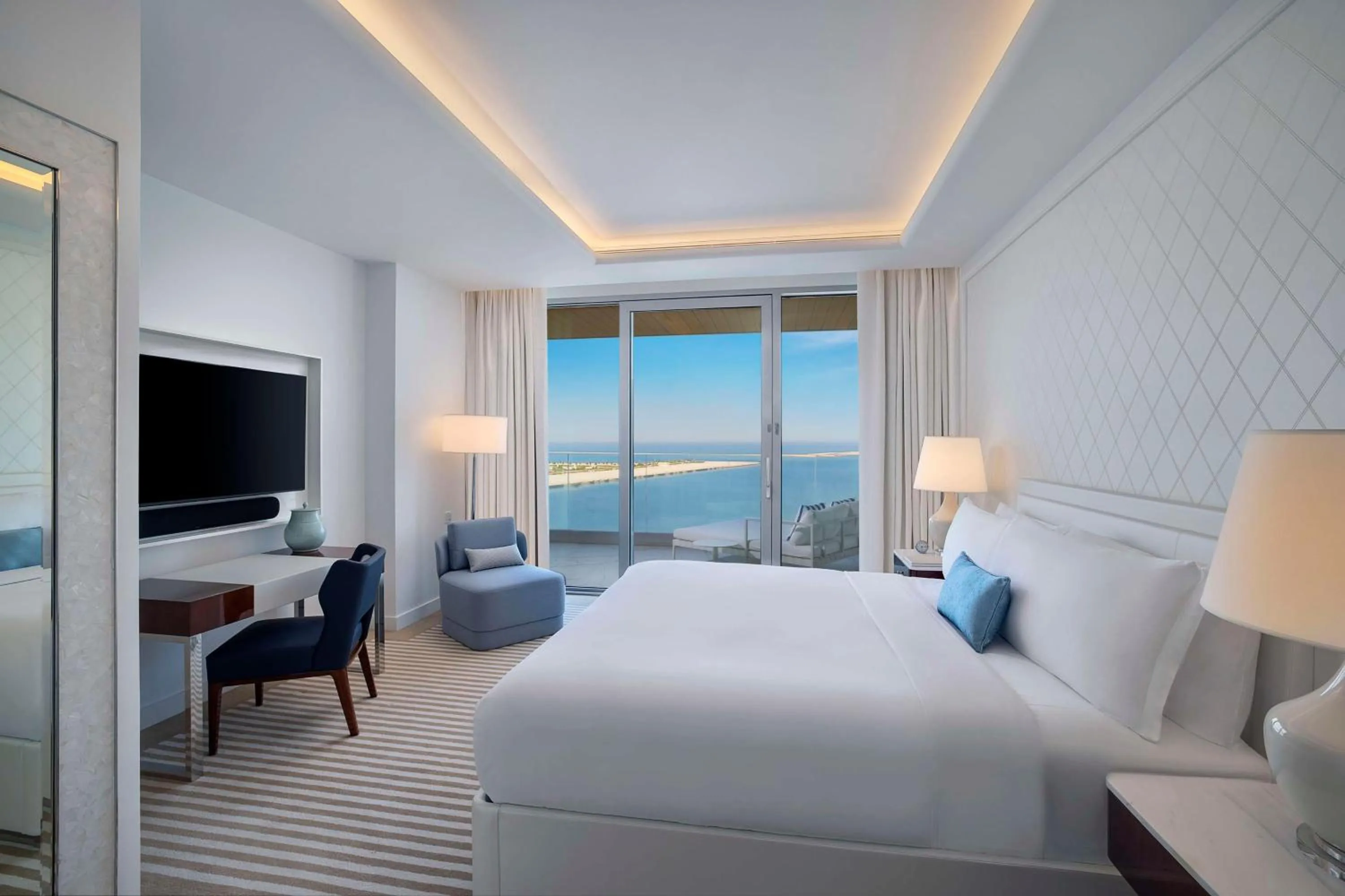 Bed in Waldorf Astoria Doha Lusail
