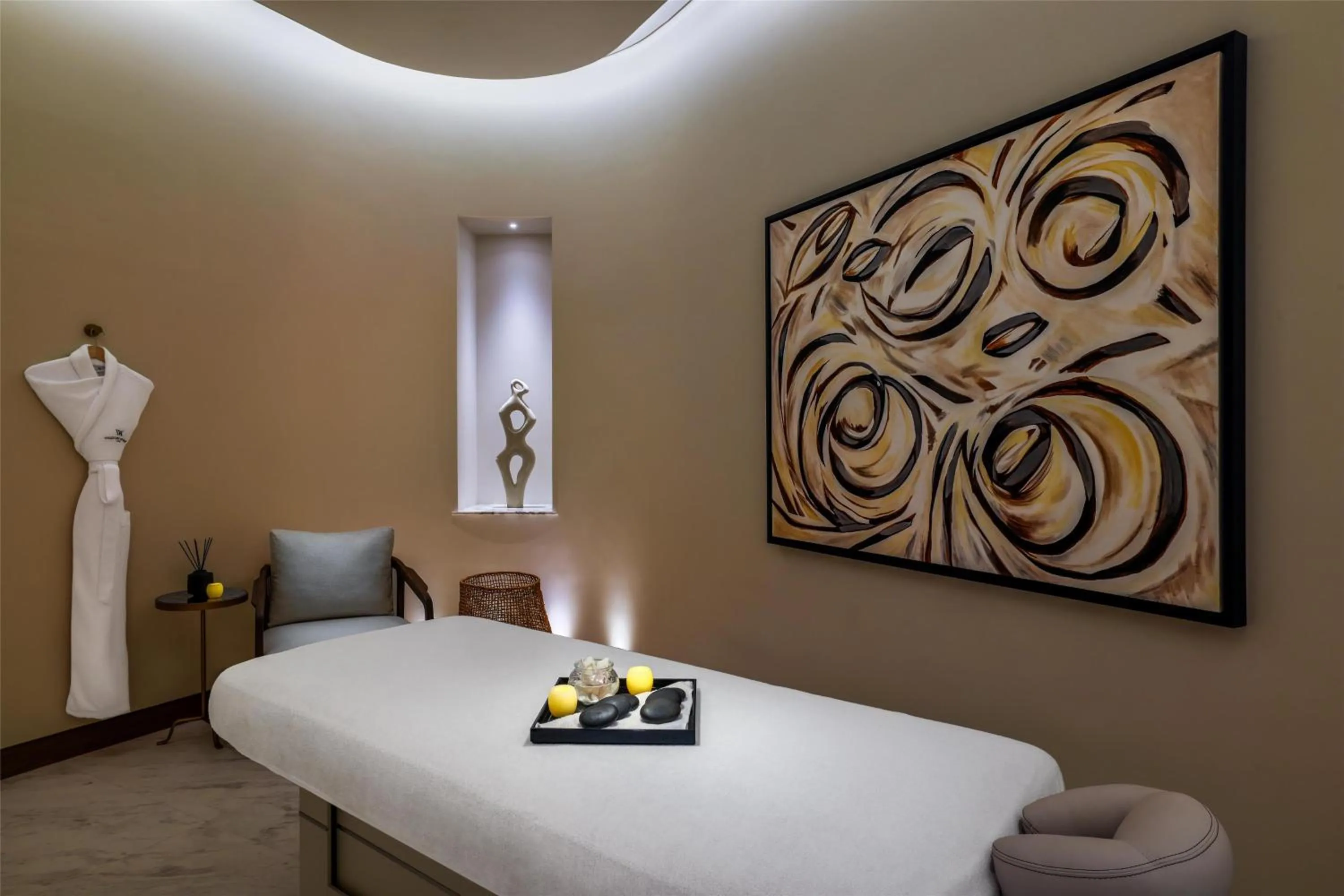 Photo of the whole room in Waldorf Astoria Doha Lusail