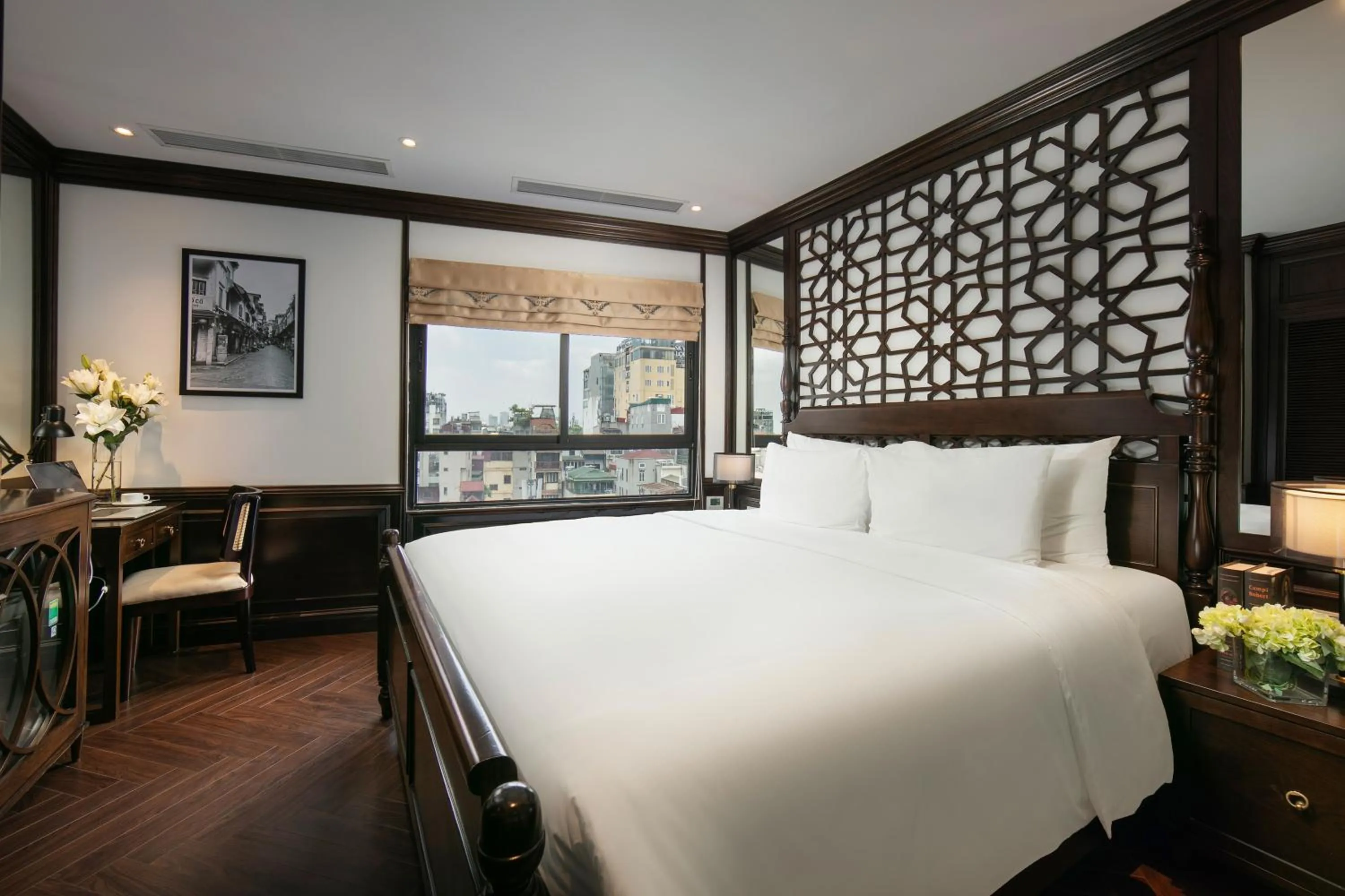 Photo of the whole room, Bed in HOTEL De SOURIANT Premium Hanoi