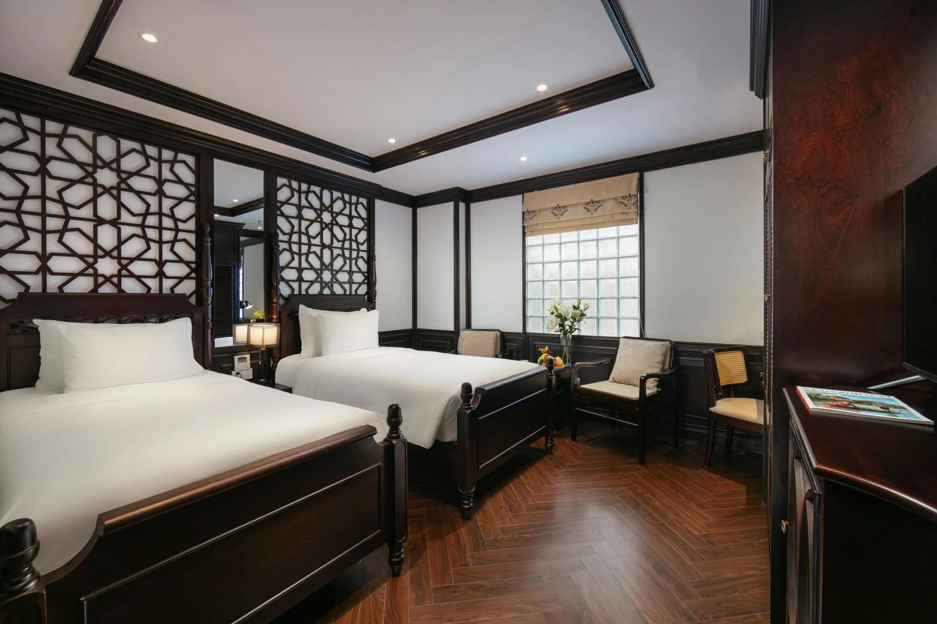 Photo of the whole room, Bed in HOTEL De SOURIANT Premium Hanoi