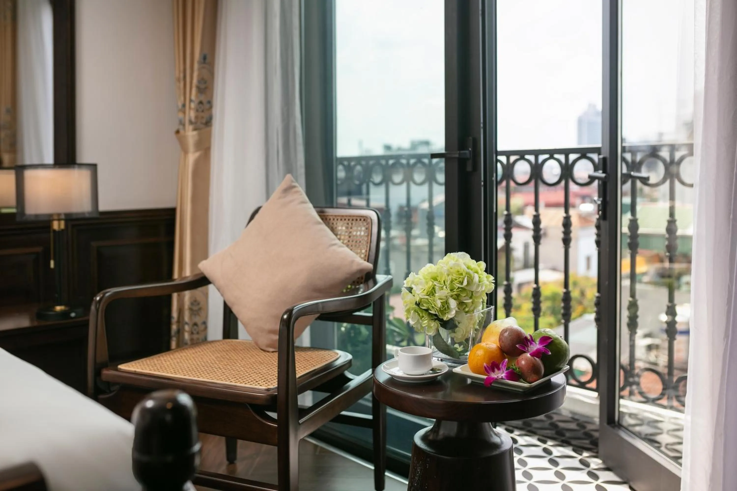 Patio in HOTEL De SOURIANT Premium Hanoi
