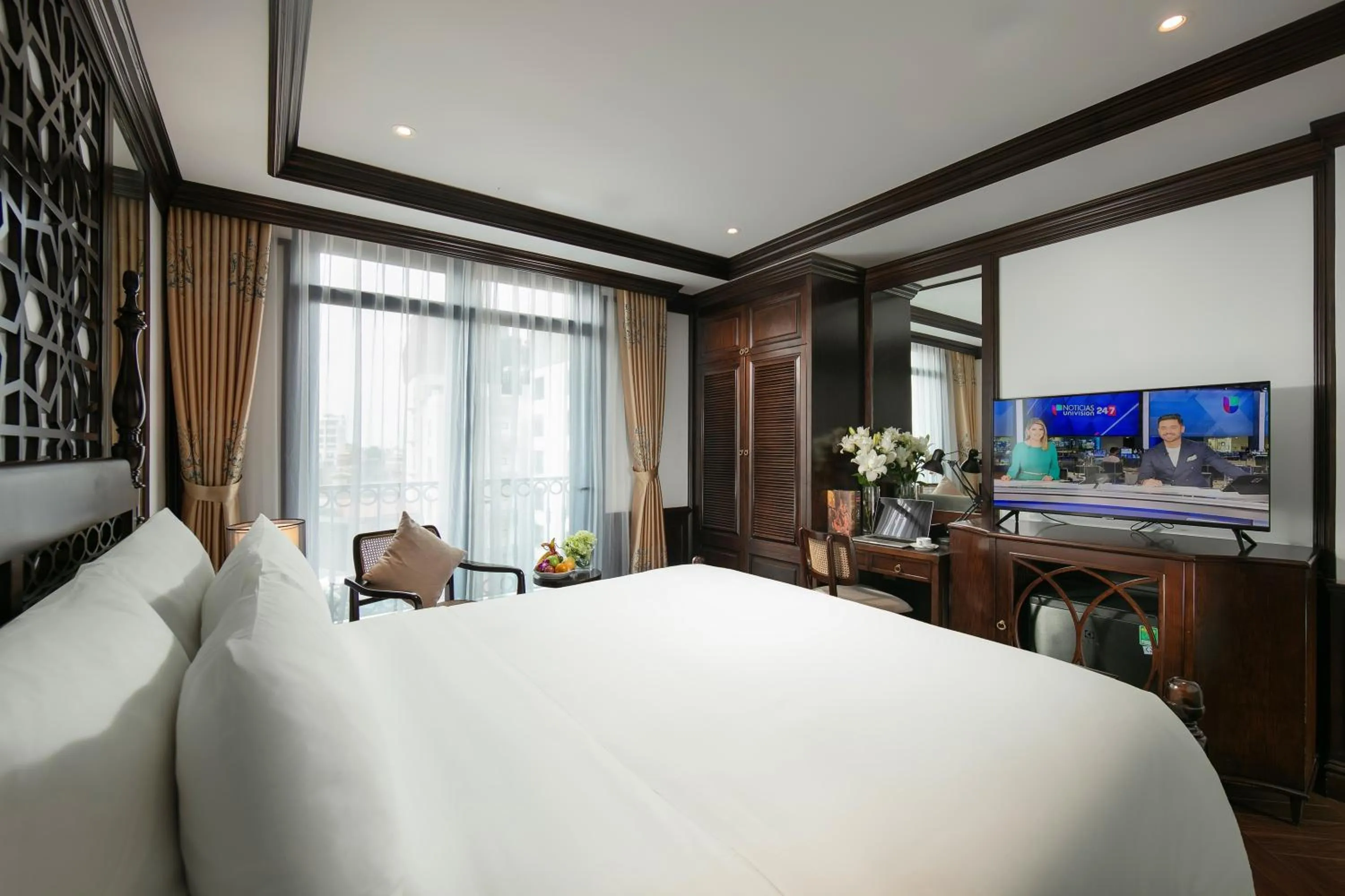 Photo of the whole room, Bed in HOTEL De SOURIANT Premium Hanoi