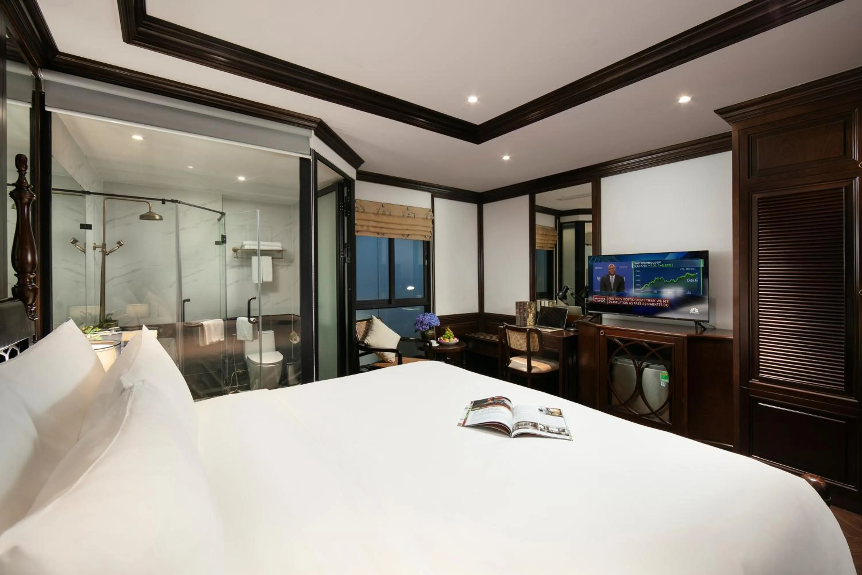 Photo of the whole room, Bed in HOTEL De SOURIANT Premium Hanoi