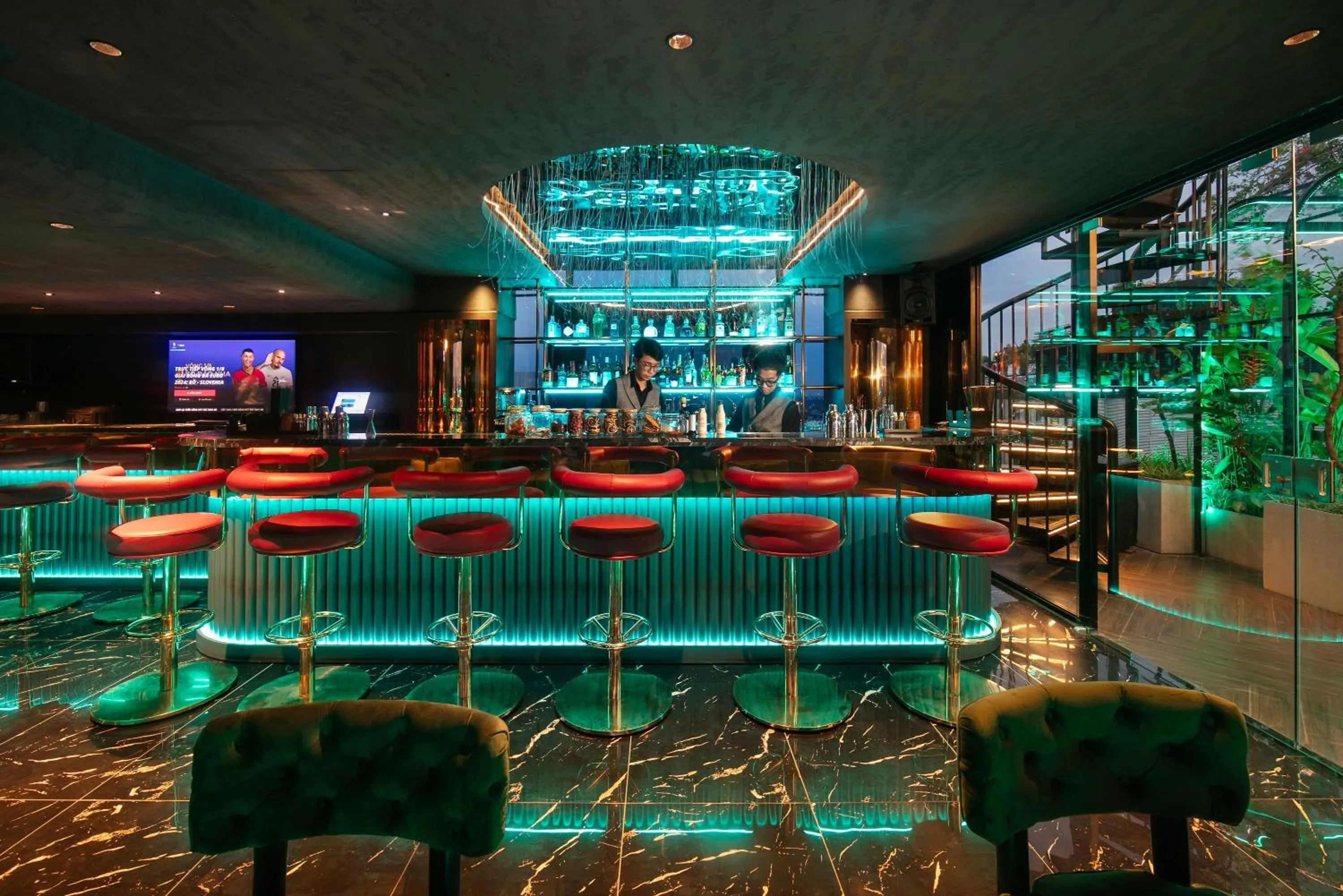Nightclub / DJ in HOTEL De SOURIANT Premium Hanoi