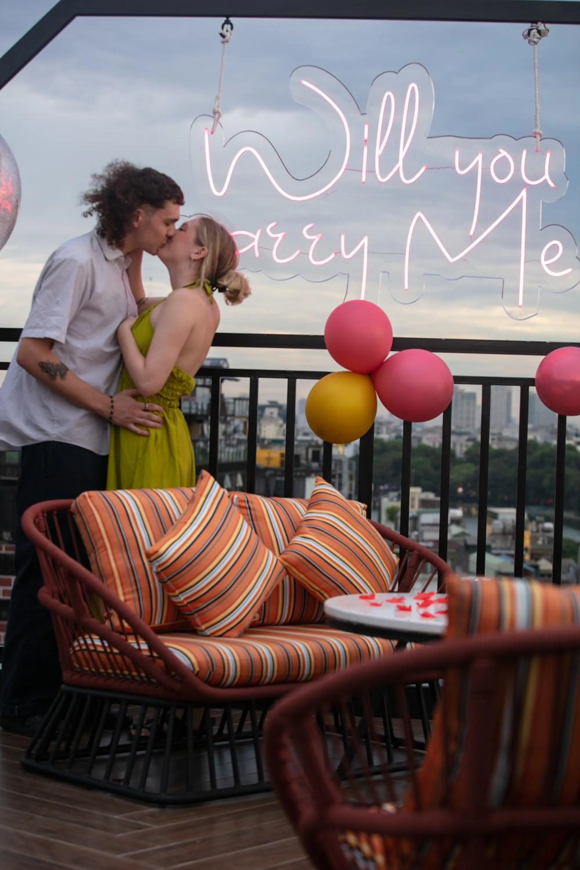 Balcony/Terrace in HOTEL De SOURIANT Premium Hanoi