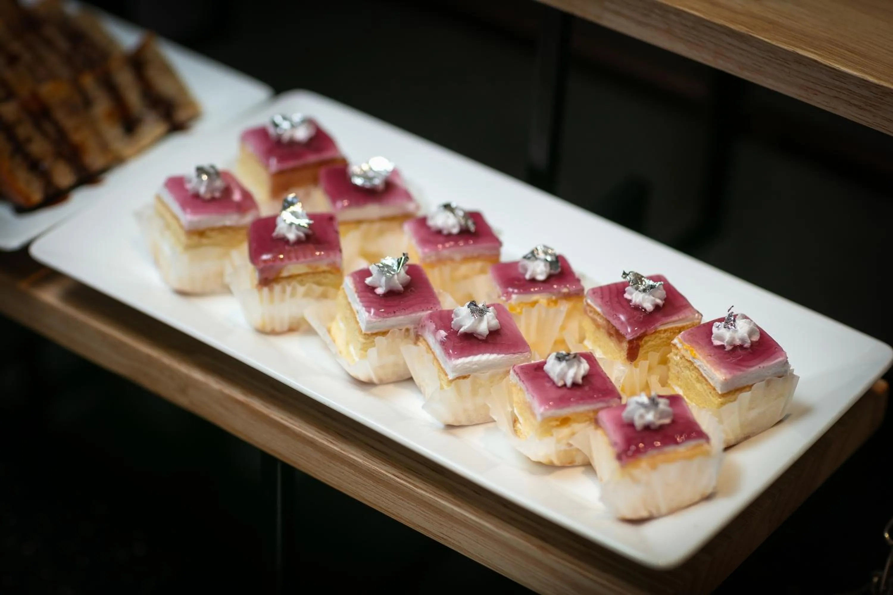 Food and drinks in HOTEL De SOURIANT Premium Hanoi