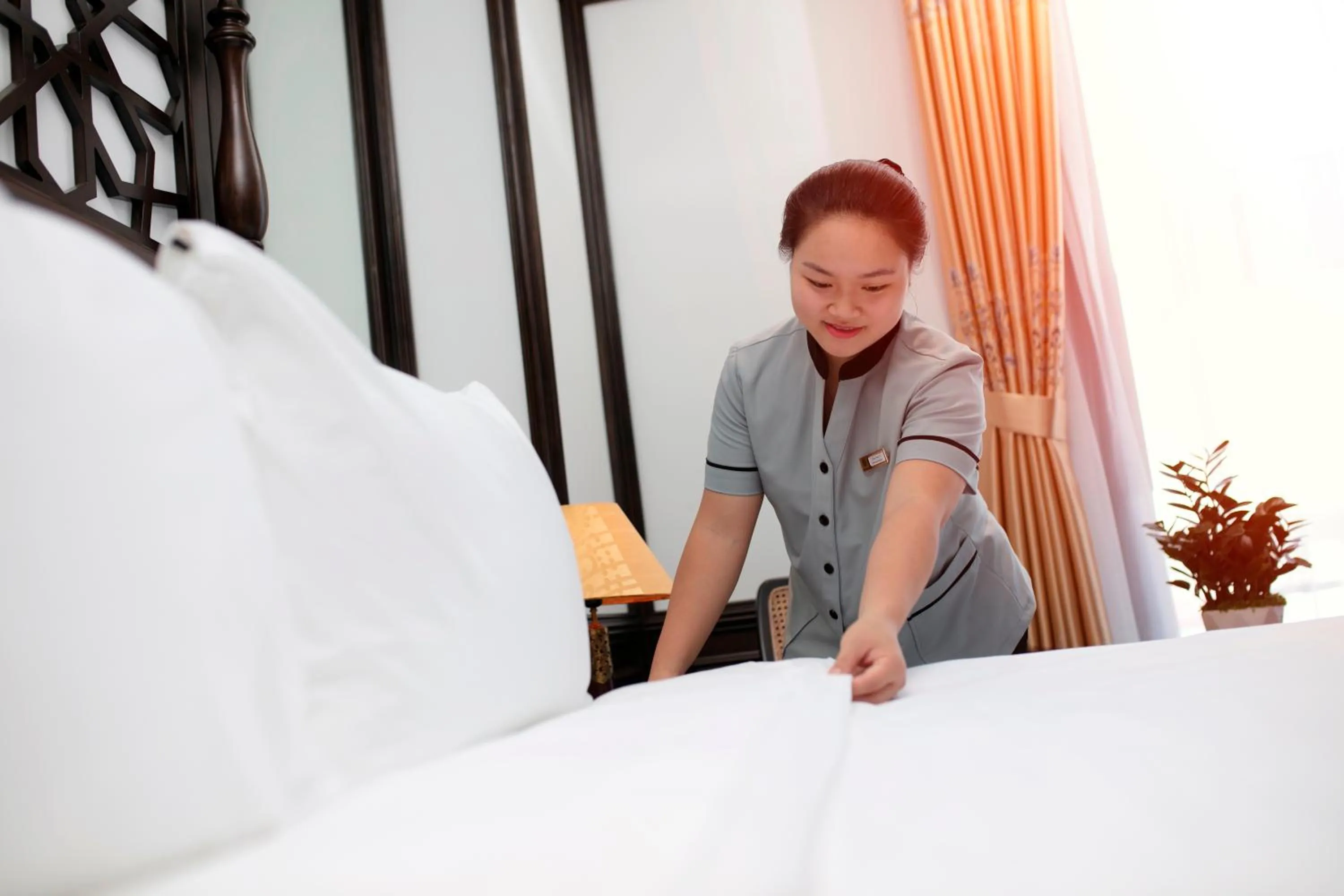 Bed in HOTEL De SOURIANT Premium Hanoi