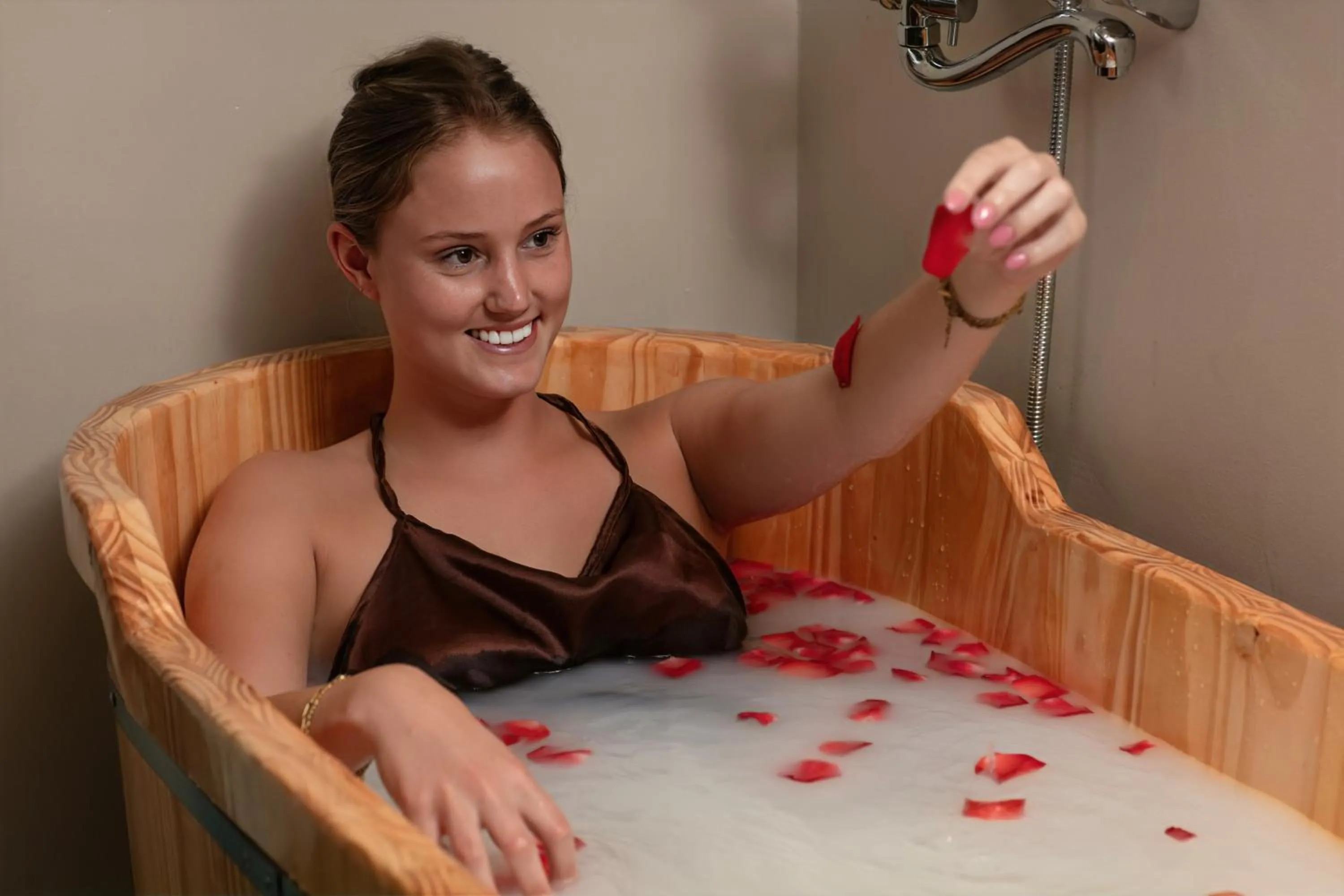 Massage in HOTEL De SOURIANT Premium Hanoi