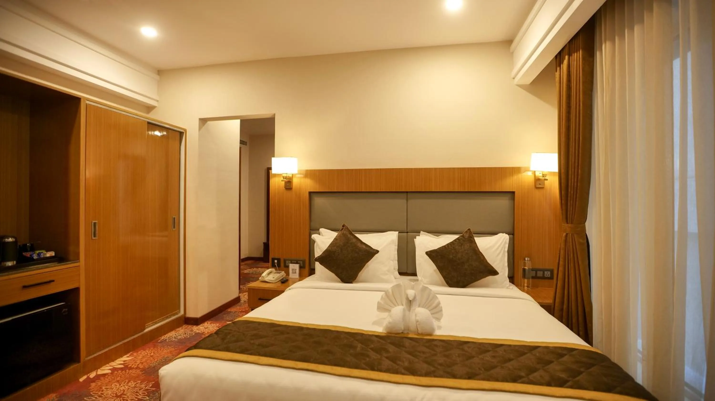 Coffee/tea facilities, Bed in Leroy Grand - Yeshwanthpur