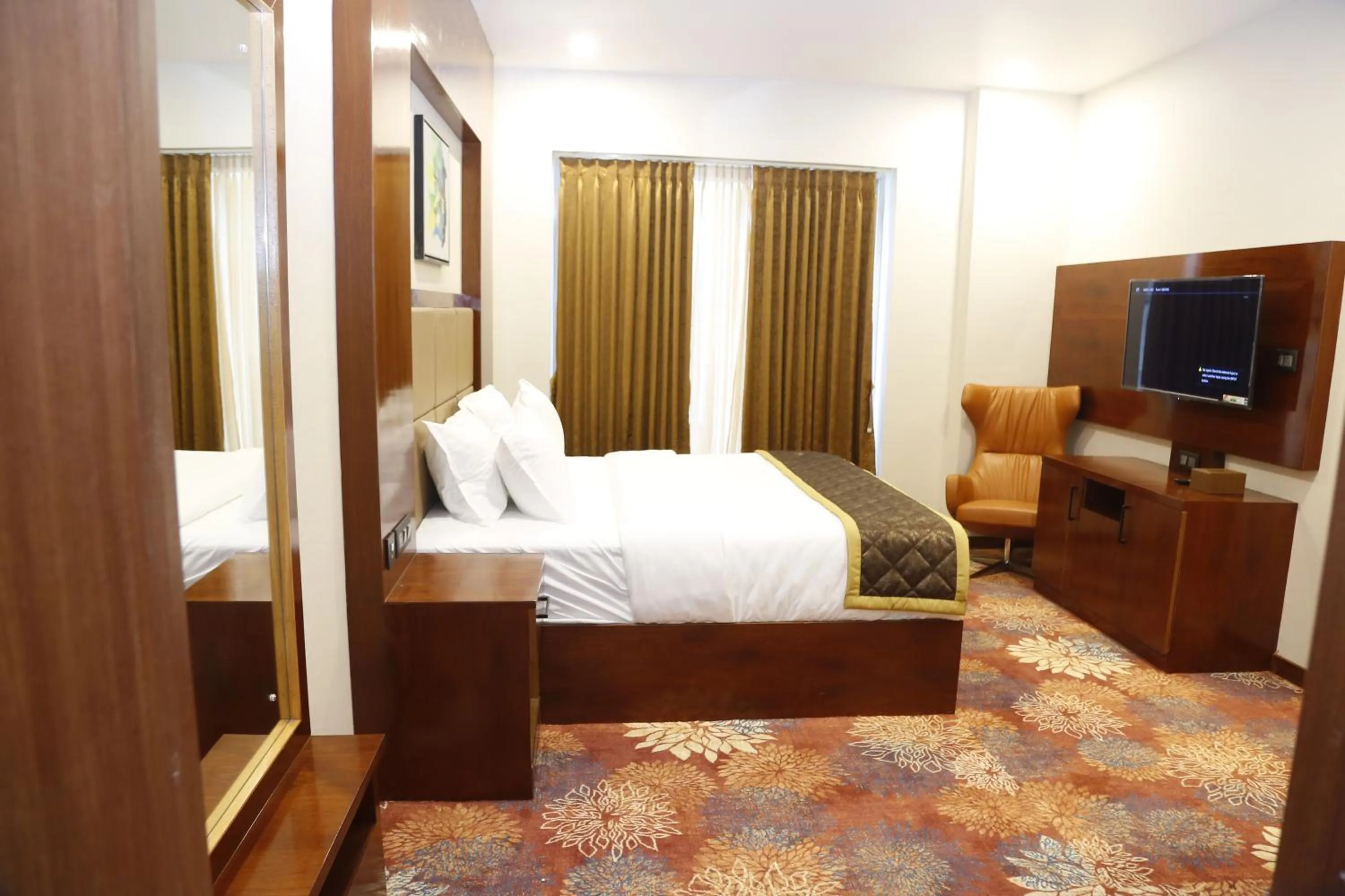 Bedroom, Bed in Leroy Grand - Yeshwanthpur