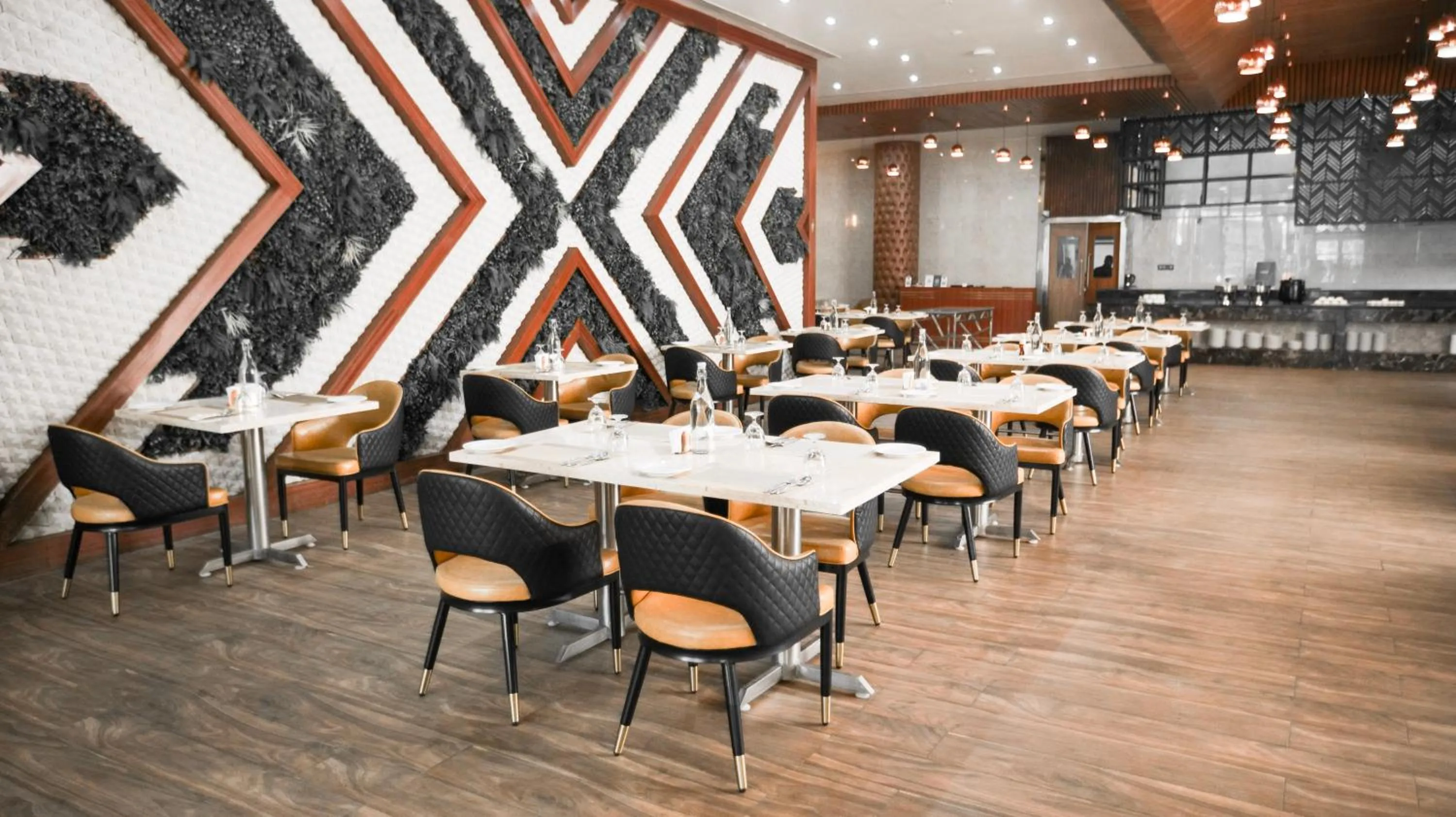 Restaurant/places to eat in Leroy Grand - Yeshwanthpur