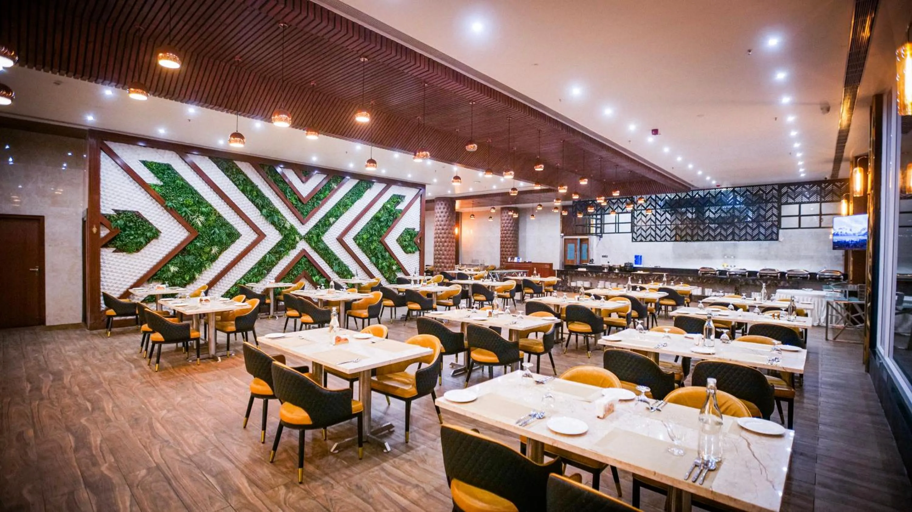 Restaurant/places to eat in Leroy Grand - Yeshwanthpur