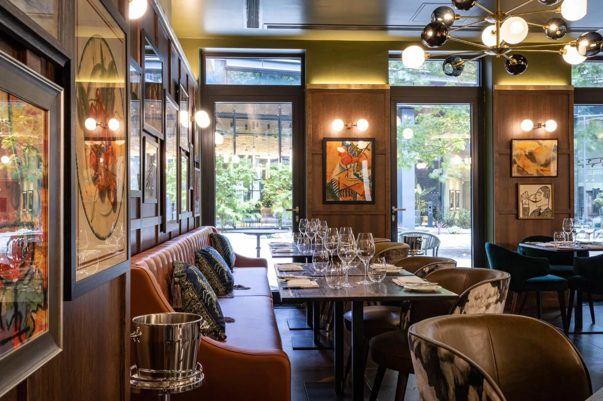 Restaurant/places to eat in Sun Street Hotel Shoreditch