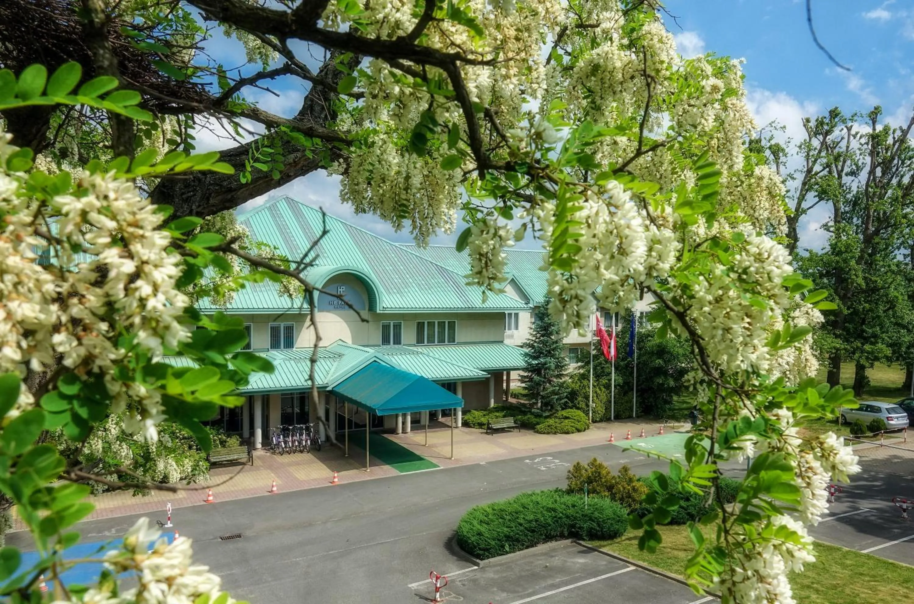 Property building in Hotel HP Park Poznań Malta