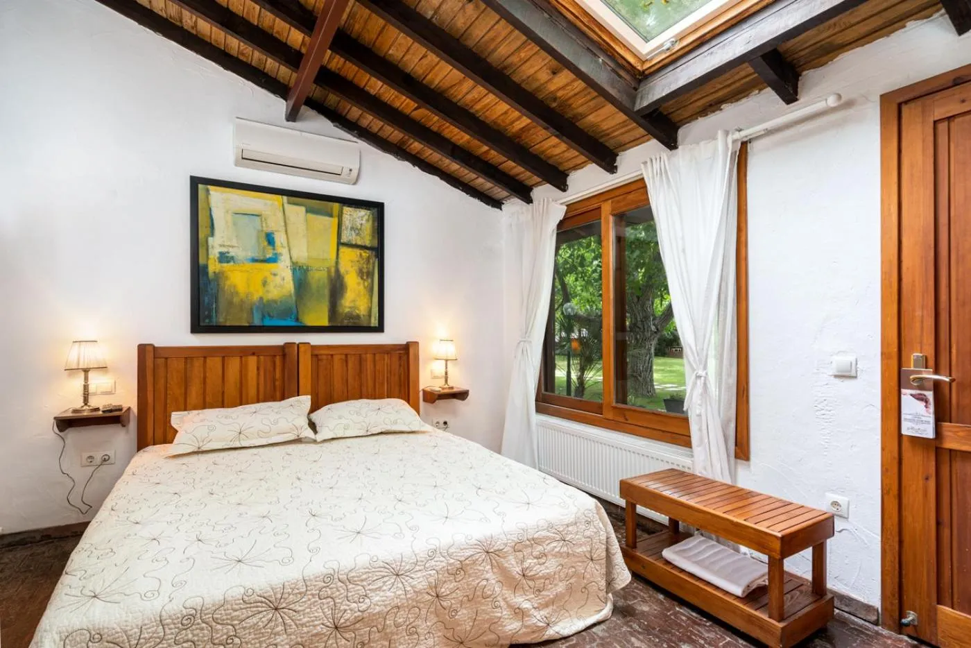 Bedroom, Bed in Ephesus Lodge