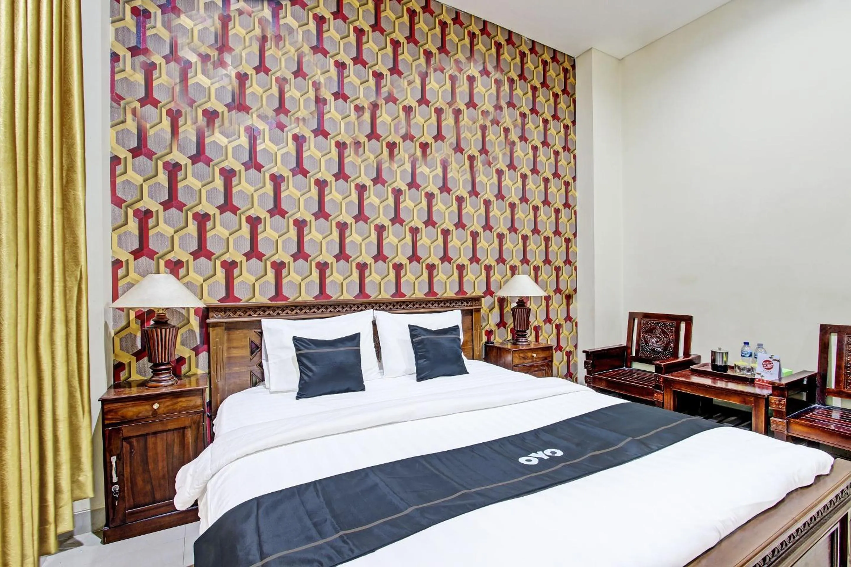 Bedroom in Collection O 91481 Mahkota Hotel Purwodadi