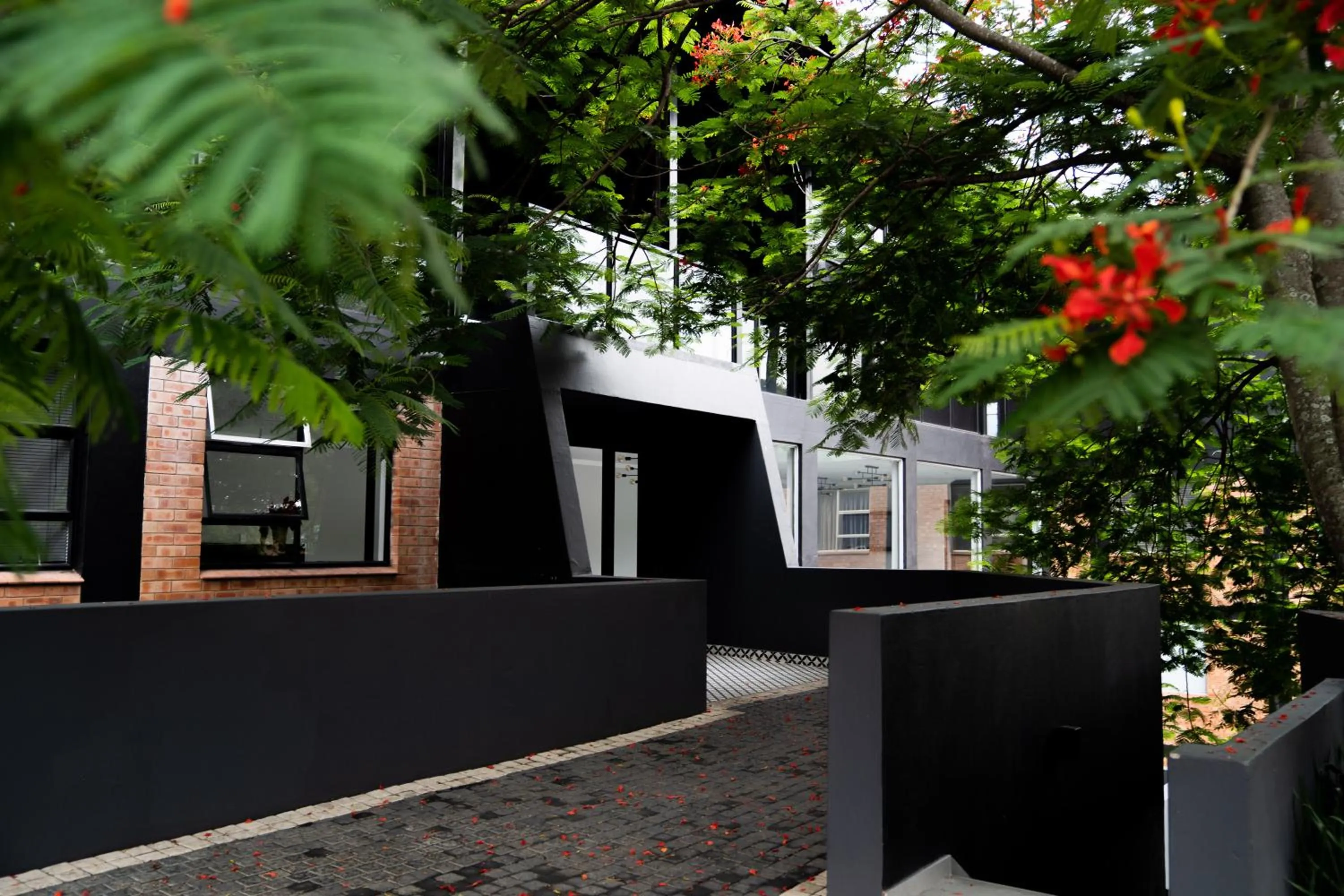 Facade/entrance in Zar Hotel