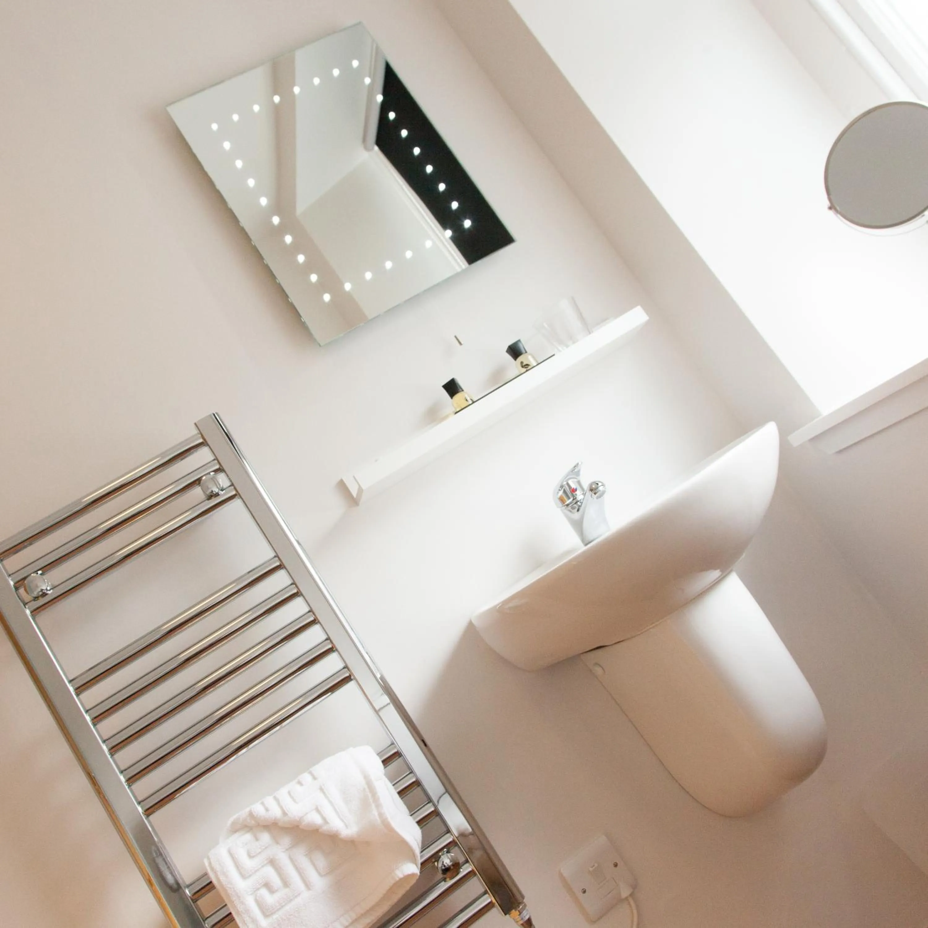 Bathroom in The Salmon Inn