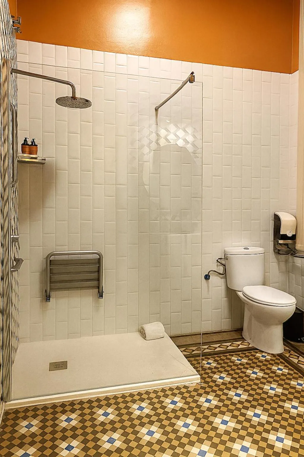 Bathroom in The Loft House Barcelona