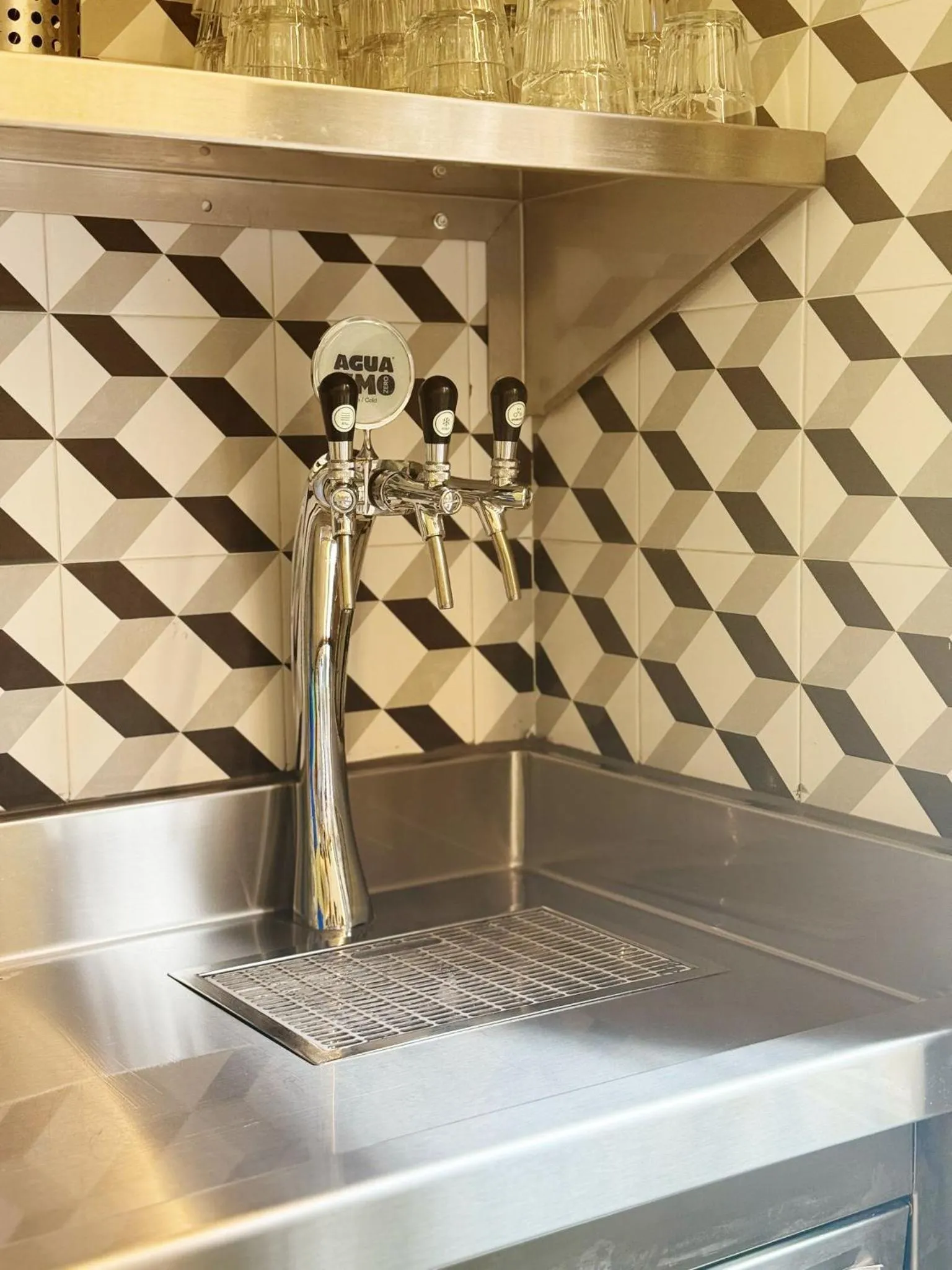 Kitchen or kitchenette in The Loft House Barcelona