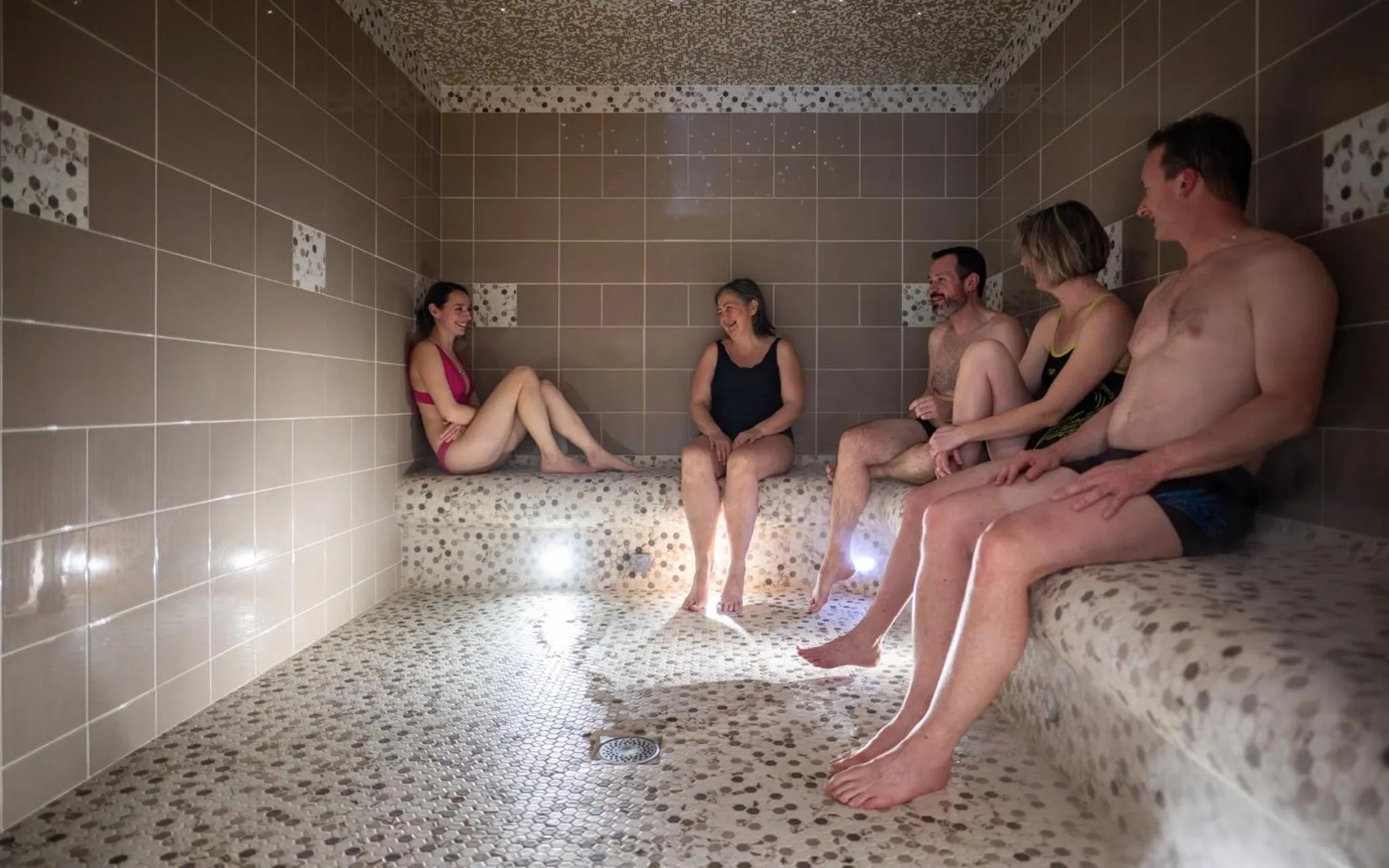 Steam room in Kyriad Prestige Saint-Malo