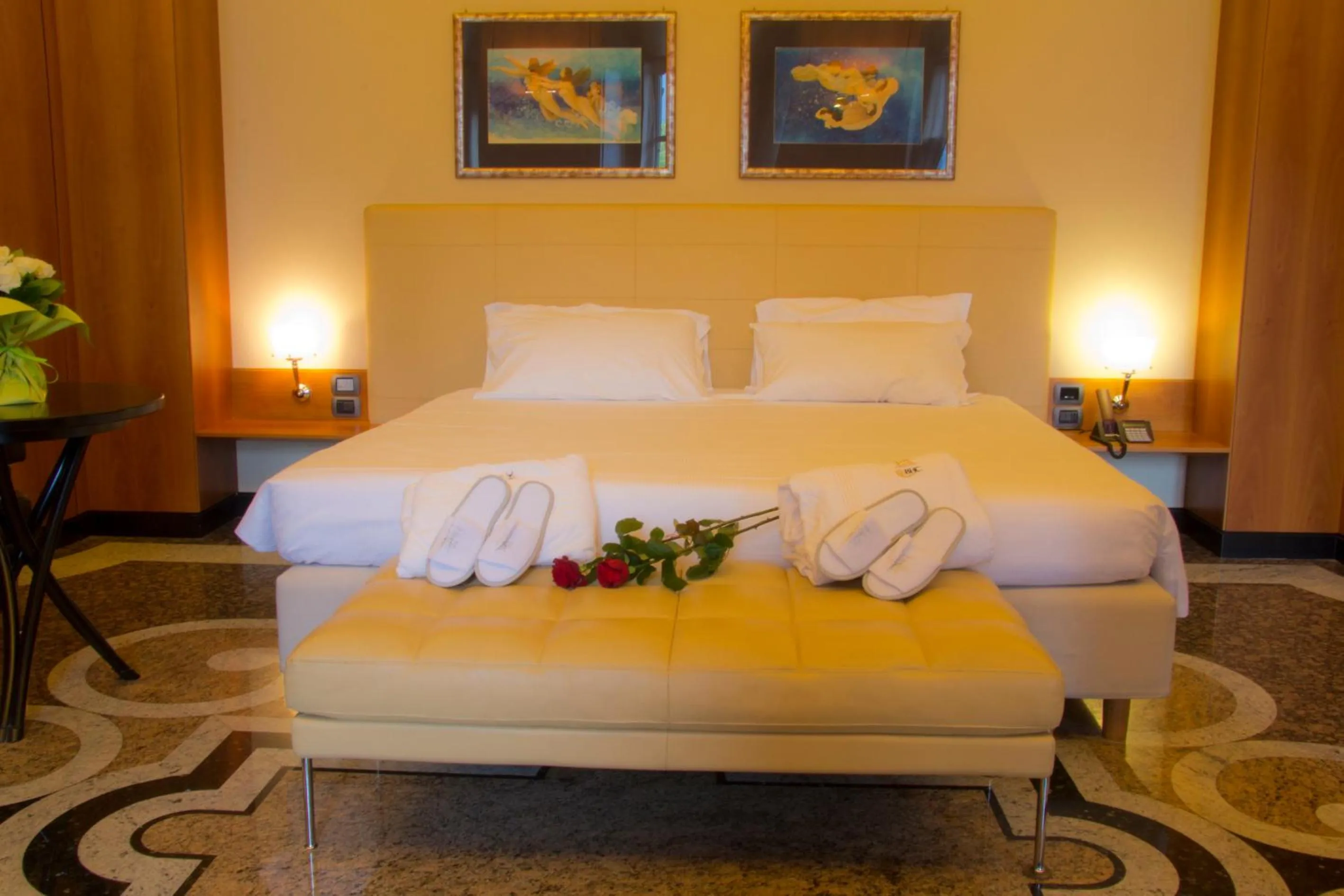 Bed in Hotel San Rocco