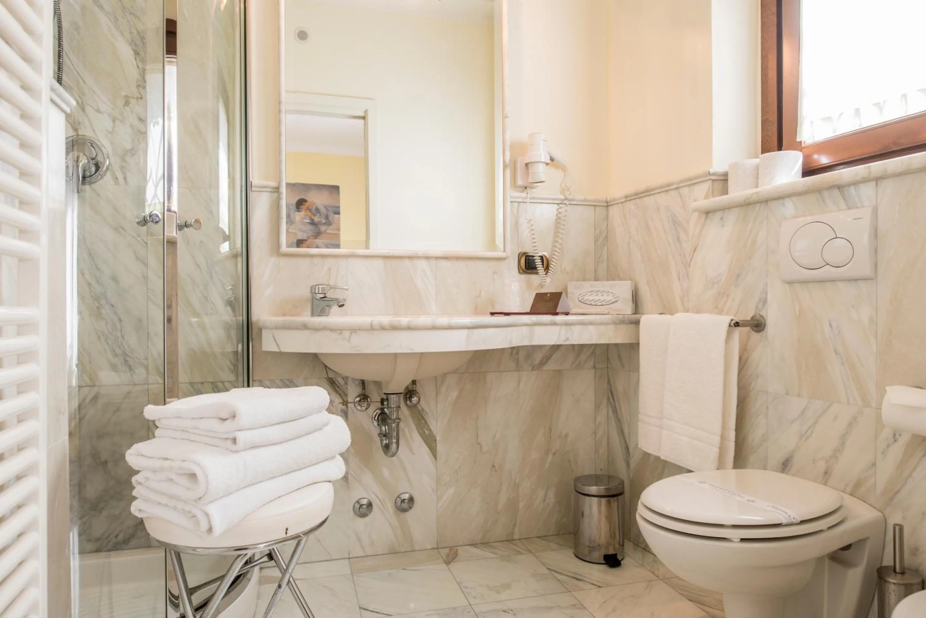 Bathroom in Oste del Castello Wellness & Bike Hotel