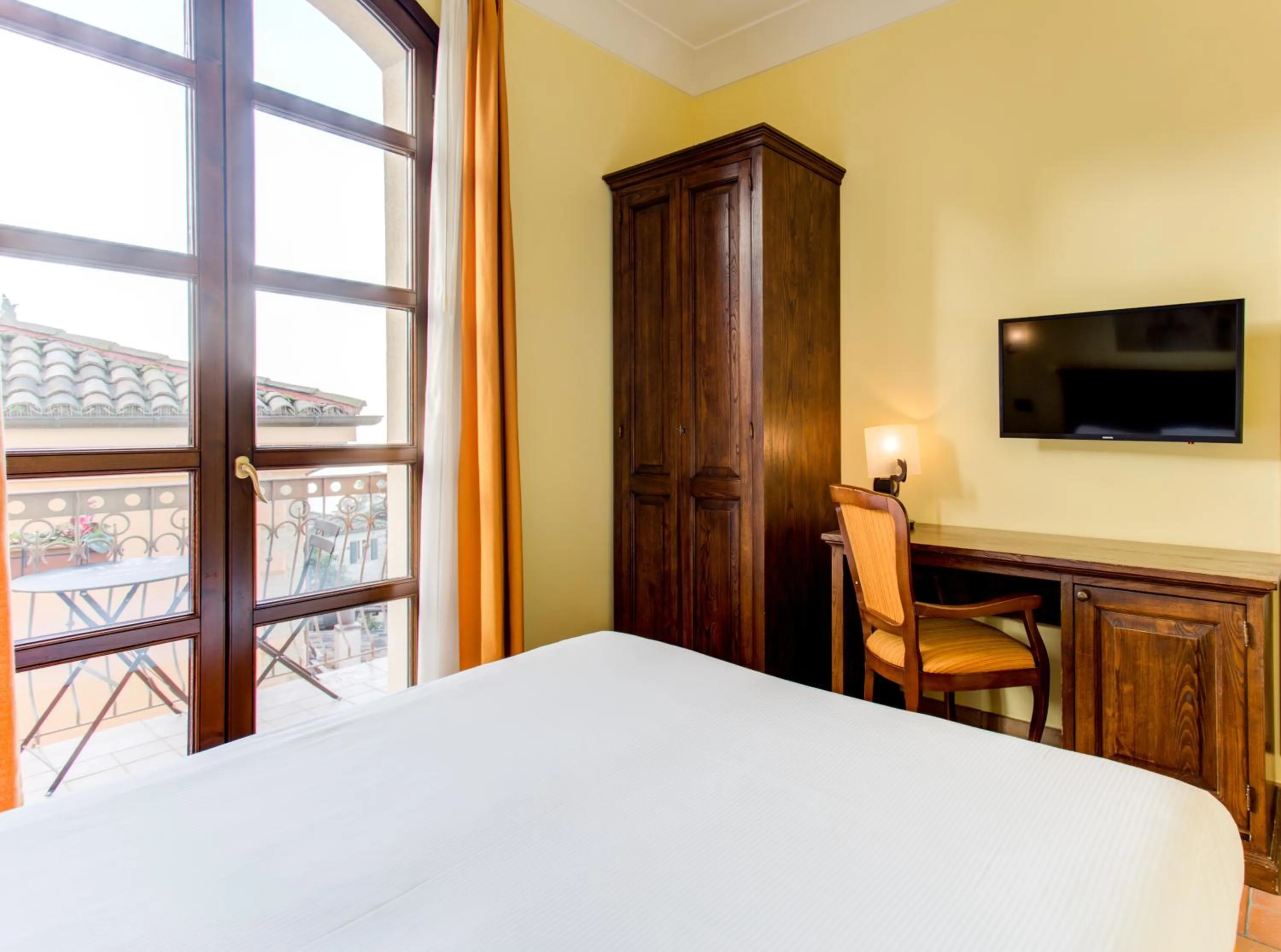 Photo of the whole room, Bed in Oste del Castello Wellness & Bike Hotel
